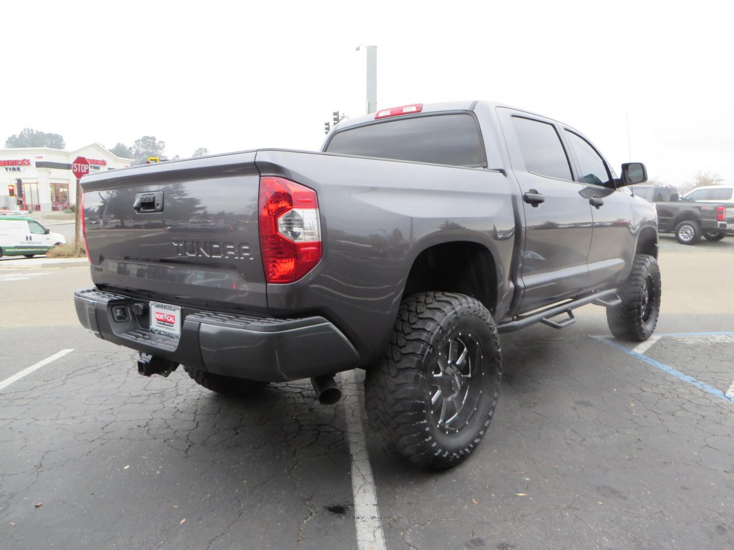2014 Charcoal Toyota Tundra CrewMax SR5 5.7L V8 CrewMax 4WD (5TFDY5F14EX) with an V8 5.7 Liter engine, Automatic 6-Spd w/Sequential Mode transmission, located at 2630 Grass Valley Highway, Auburn, CA, 95603, (530) 508-5100, 38.937893, -121.095482 - BDS 7" lift kit, Fox remote reservoir coilovers, Fox 2.0 rear shocks, 37" Toyo MT tires, 20" Gear Alloy Big Block wheels, N-Fab running boards, Air Bags, Amp Bed extender, Weathertech floor liners, and window tint. - Photo#4