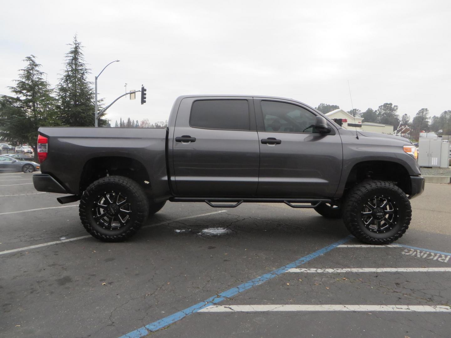 2014 Charcoal Toyota Tundra CrewMax SR5 5.7L V8 CrewMax 4WD (5TFDY5F14EX) with an V8 5.7 Liter engine, Automatic 6-Spd w/Sequential Mode transmission, located at 2630 Grass Valley Highway, Auburn, CA, 95603, (530) 508-5100, 38.937893, -121.095482 - BDS 7" lift kit, Fox remote reservoir coilovers, Fox 2.0 rear shocks, 37" Toyo MT tires, 20" Gear Alloy Big Block wheels, N-Fab running boards, Air Bags, Amp Bed extender, Weathertech floor liners, and window tint. - Photo#5