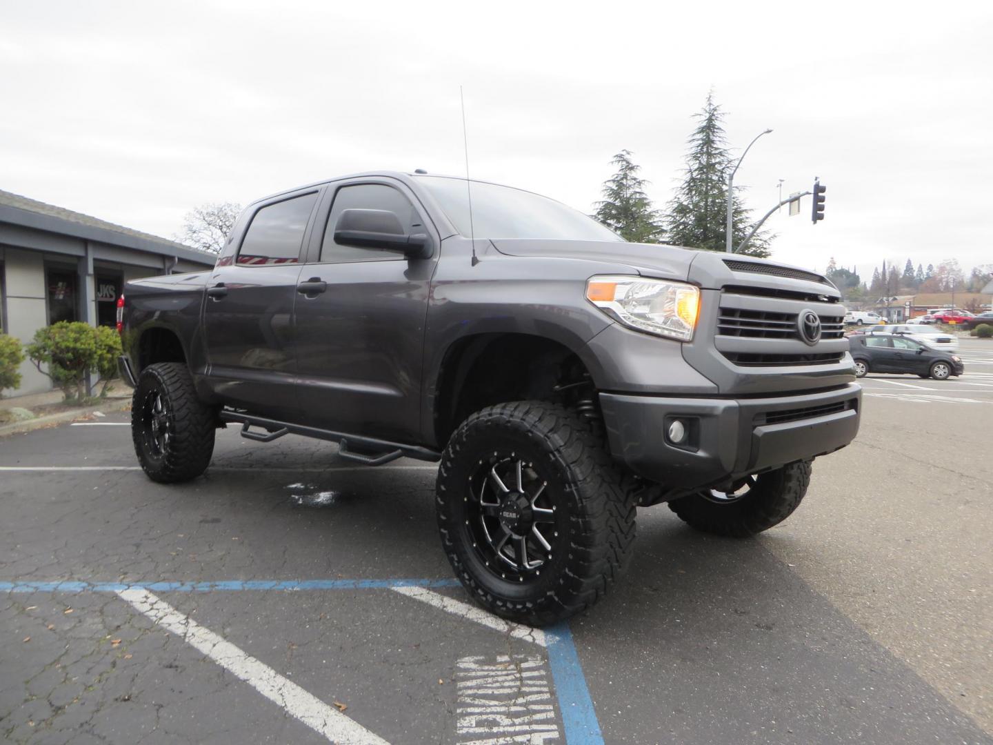 2014 Charcoal Toyota Tundra CrewMax SR5 5.7L V8 CrewMax 4WD (5TFDY5F14EX) with an V8 5.7 Liter engine, Automatic 6-Spd w/Sequential Mode transmission, located at 2630 Grass Valley Highway, Auburn, CA, 95603, (530) 508-5100, 38.937893, -121.095482 - BDS 7" lift kit, Fox remote reservoir coilovers, Fox 2.0 rear shocks, 37" Toyo MT tires, 20" Gear Alloy Big Block wheels, N-Fab running boards, Air Bags, Amp Bed extender, Weathertech floor liners, and window tint. - Photo#6