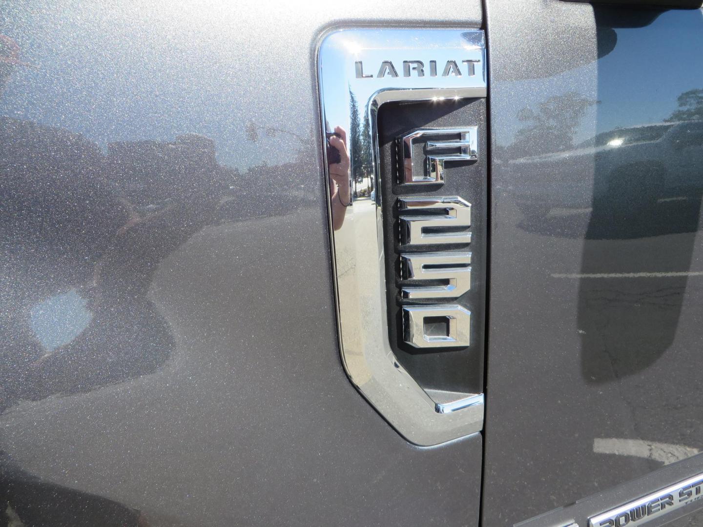 2019 Charcoal /BLACK Ford F250 Super Duty Crew Cab Lariat Crew Cab 4WD (1FT7W2BT0KE) with an V8 Turbo Diesel 6.7 Liter engine, Automatic 6-Spd w/SelectShift and TorqShift-G transmission, located at 2630 Grass Valley Highway, Auburn, CA, 95603, (530) 508-5100, 38.937893, -121.095482 - Features - BDS 4" radius arm suspension system, Fox 2.0 shocks, 37" NItto Ridge Grappler tires, 20" Method NV wheels, and window tint. - Photo#16