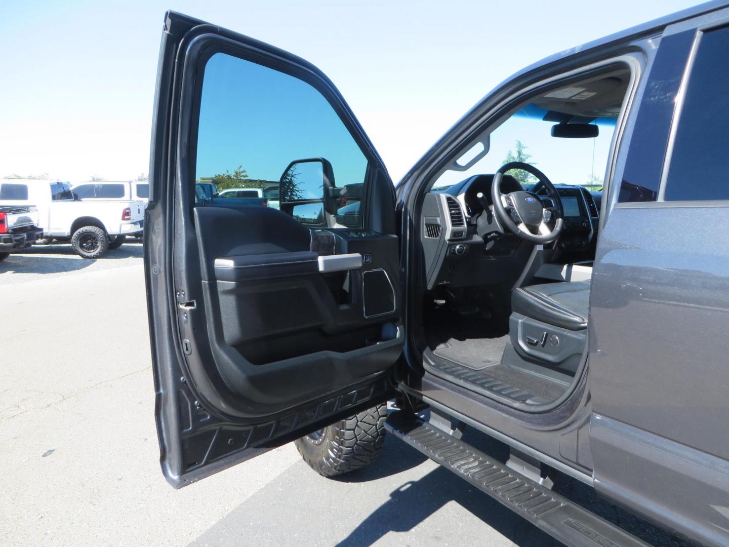 2019 Charcoal /BLACK Ford F250 Super Duty Crew Cab Lariat Crew Cab 4WD (1FT7W2BT0KE) with an V8 Turbo Diesel 6.7 Liter engine, Automatic 6-Spd w/SelectShift and TorqShift-G transmission, located at 2630 Grass Valley Highway, Auburn, CA, 95603, (530) 508-5100, 38.937893, -121.095482 - Features - BDS 4" radius arm suspension system, Fox 2.0 shocks, 37" NItto Ridge Grappler tires, 20" Method NV wheels, and window tint. - Photo#19