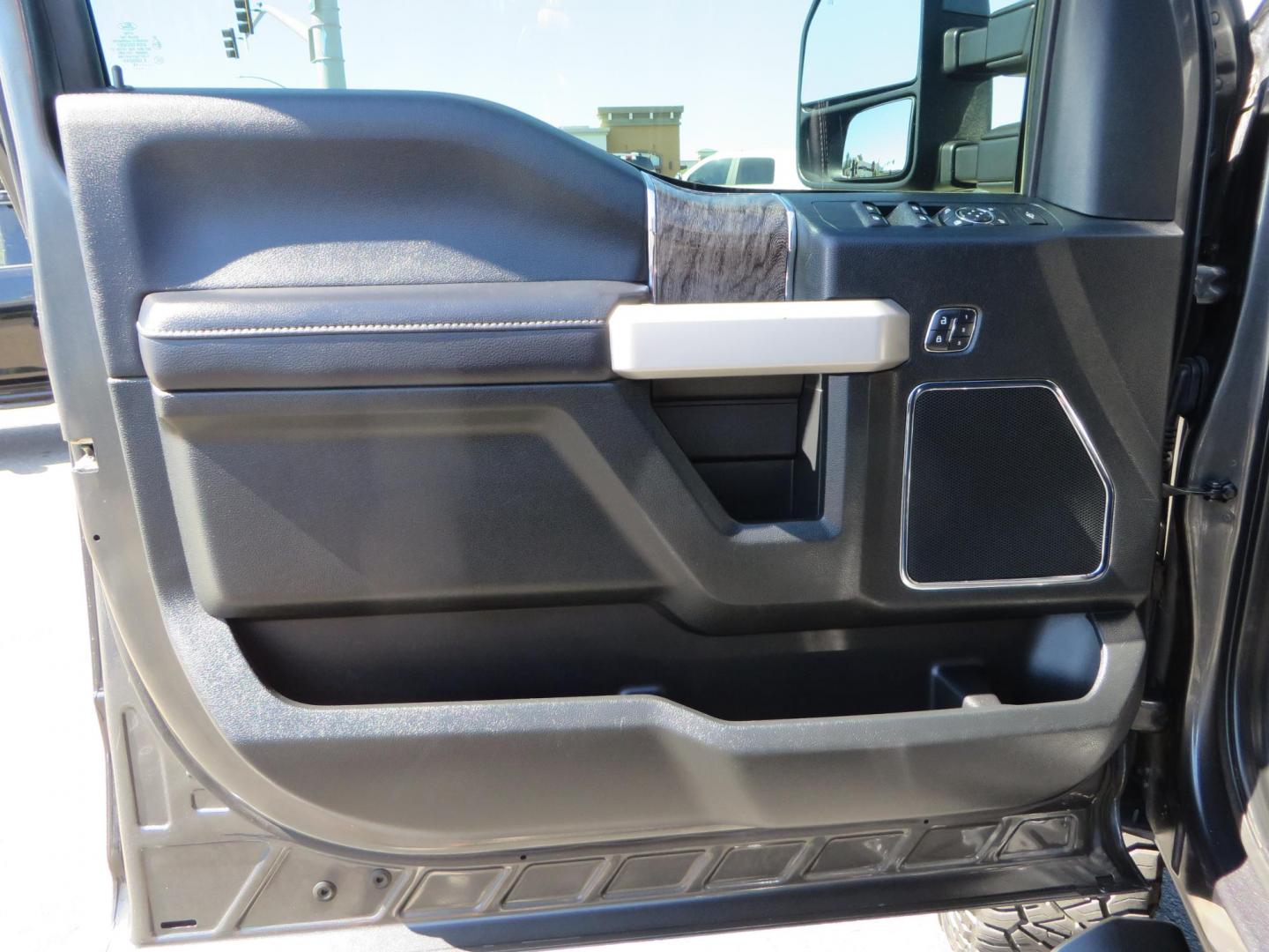 2019 Charcoal /BLACK Ford F250 Super Duty Crew Cab Lariat Crew Cab 4WD (1FT7W2BT0KE) with an V8 Turbo Diesel 6.7 Liter engine, Automatic 6-Spd w/SelectShift and TorqShift-G transmission, located at 2630 Grass Valley Highway, Auburn, CA, 95603, (530) 508-5100, 38.937893, -121.095482 - Features - BDS 4" radius arm suspension system, Fox 2.0 shocks, 37" NItto Ridge Grappler tires, 20" Method NV wheels, and window tint. - Photo#20