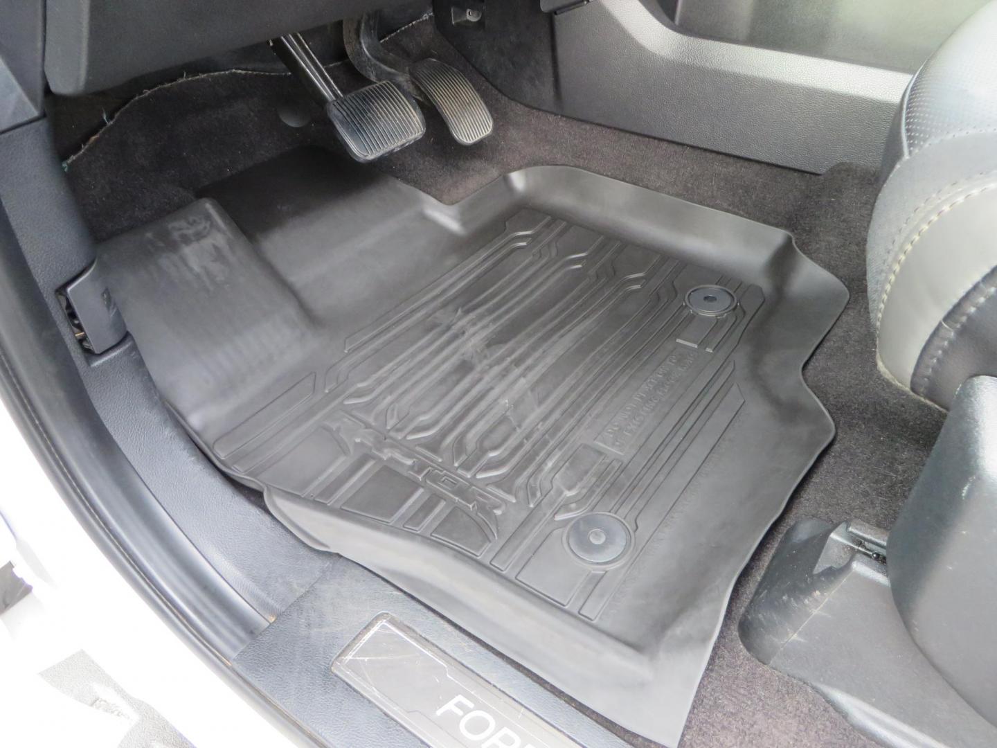 2020 White Ford F150 SuperCrew Cab Raptor Pickup 4D 5 1/2 ft (1FTFW1RG9LF) with an V6 EcoBoost High Output Twin Turbo 3.5 Liter engine, Automatic 10-Spd w/Sport Mode transmission, located at 2630 Grass Valley Highway, Auburn, CA, 95603, (530) 508-5100, 38.937893, -121.095482 - Features 17'' Fuel Rebel wheels, 37'' Goodyear Wrangler Boulder MT tires, Bakflip Tonneau cover, Lightbar behind the grille, Fog pocket led's, Cobb exhaust and cold air intake. - Photo#25