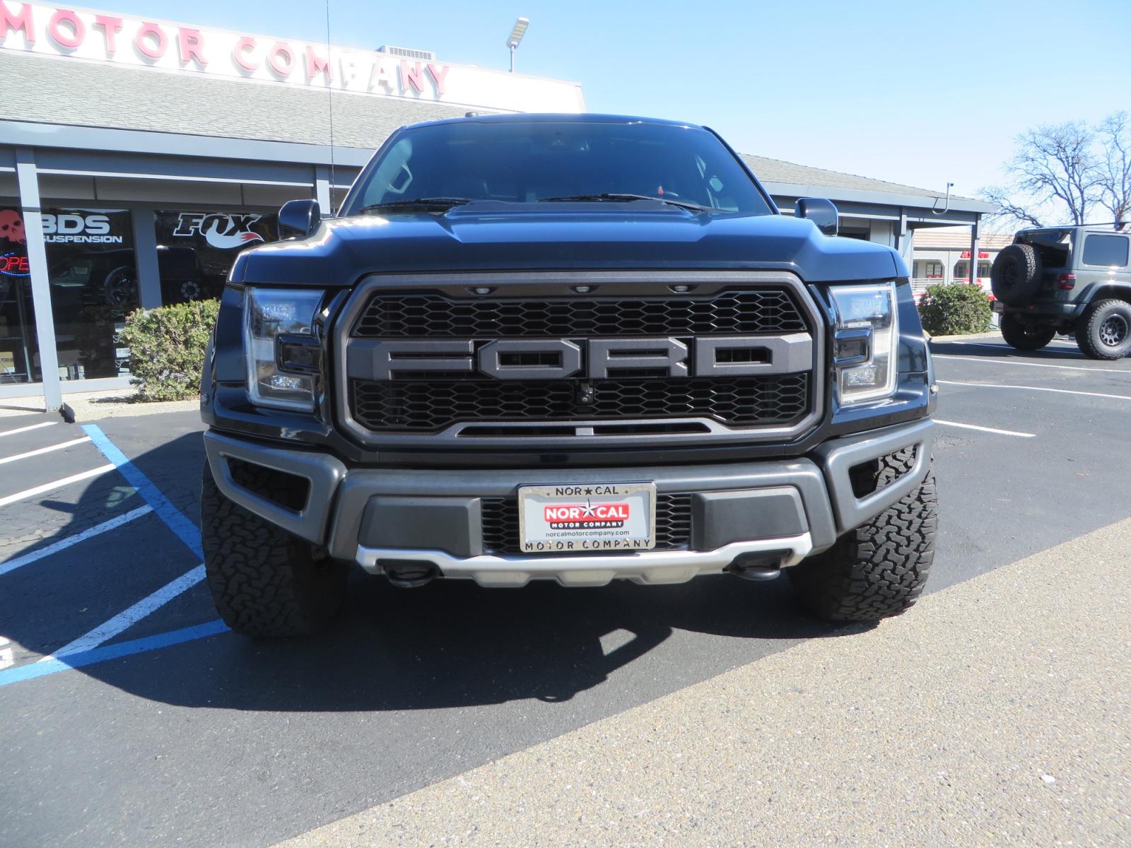 2018 Ford F-150 Raptor SuperCrew 4WD (1FTFW1RG5JF) with an 3.5 V6 engine, 6A transmission, located at 2630 Grass Valley Highway, Auburn, CA, 95603, (530) 508-5100, 38.937893, -121.095482 - Photo #1