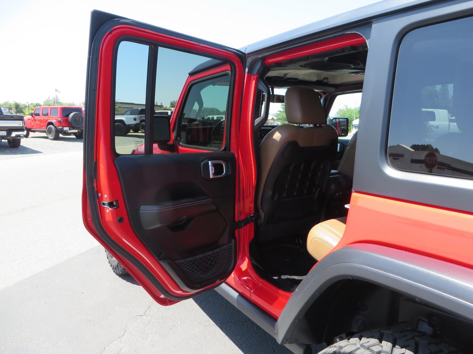 2020 Red /TAN Jeep Wrangler Unlimited Rubicon (1C4HJXFN8LW) with an 2.0L L4 DOHC 16V TURBO engine, 6A transmission, located at 2630 Grass Valley Highway, Auburn, CA, 95603, (530) 508-5100, 38.937893, -121.095482 - Photo #27