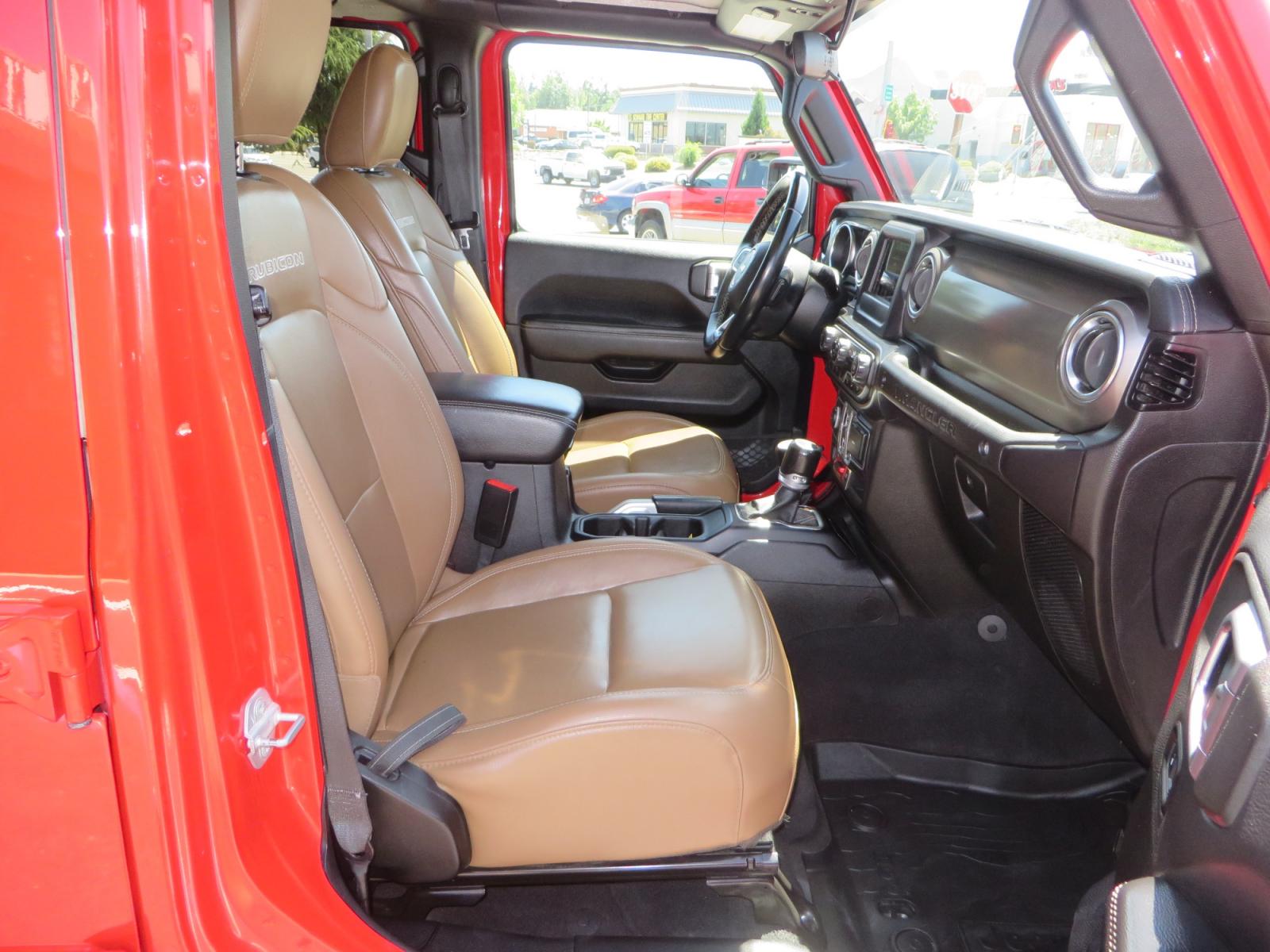 2020 Red /TAN Jeep Wrangler Unlimited Rubicon (1C4HJXFN8LW) with an 2.0L L4 DOHC 16V TURBO engine, 6A transmission, located at 2630 Grass Valley Highway, Auburn, CA, 95603, (530) 508-5100, 38.937893, -121.095482 - Photo #37