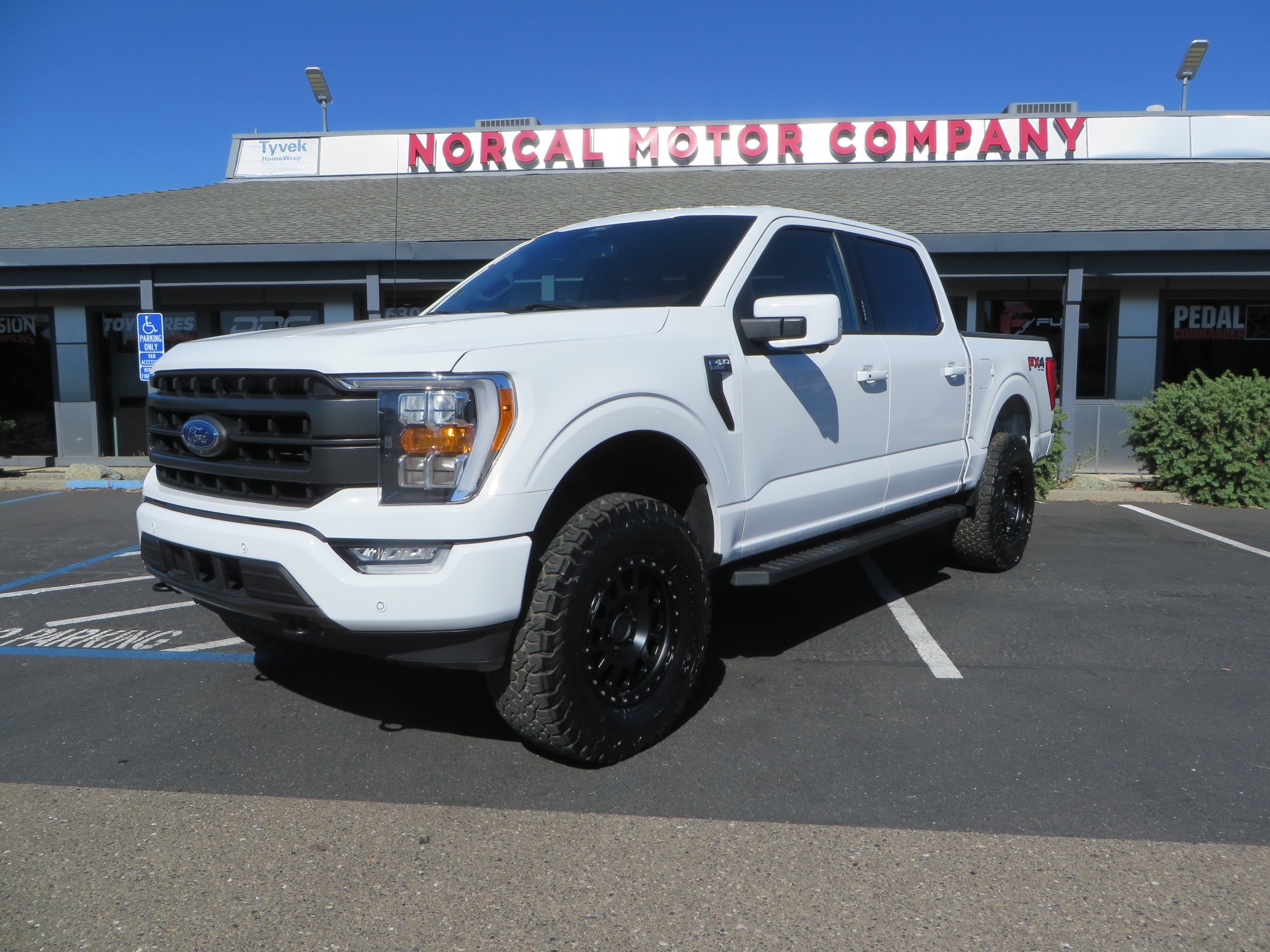 photo of 2021 Ford F-150 Lariat SuperCrew 5.5-ft. Bed 4WD