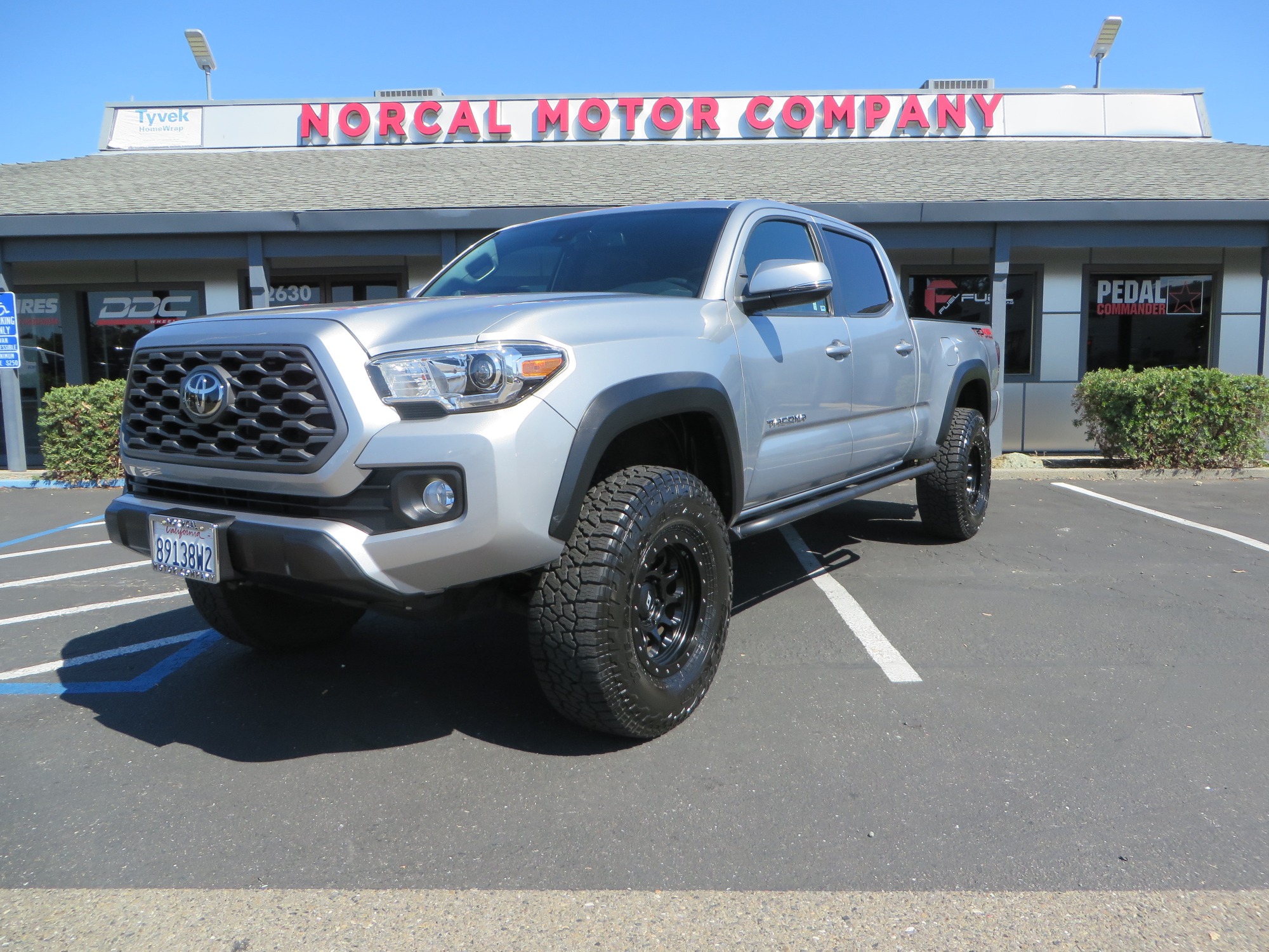 photo of 2020 Toyota Tacoma TRD Off-Road Long Bed V6 6AT 4WD