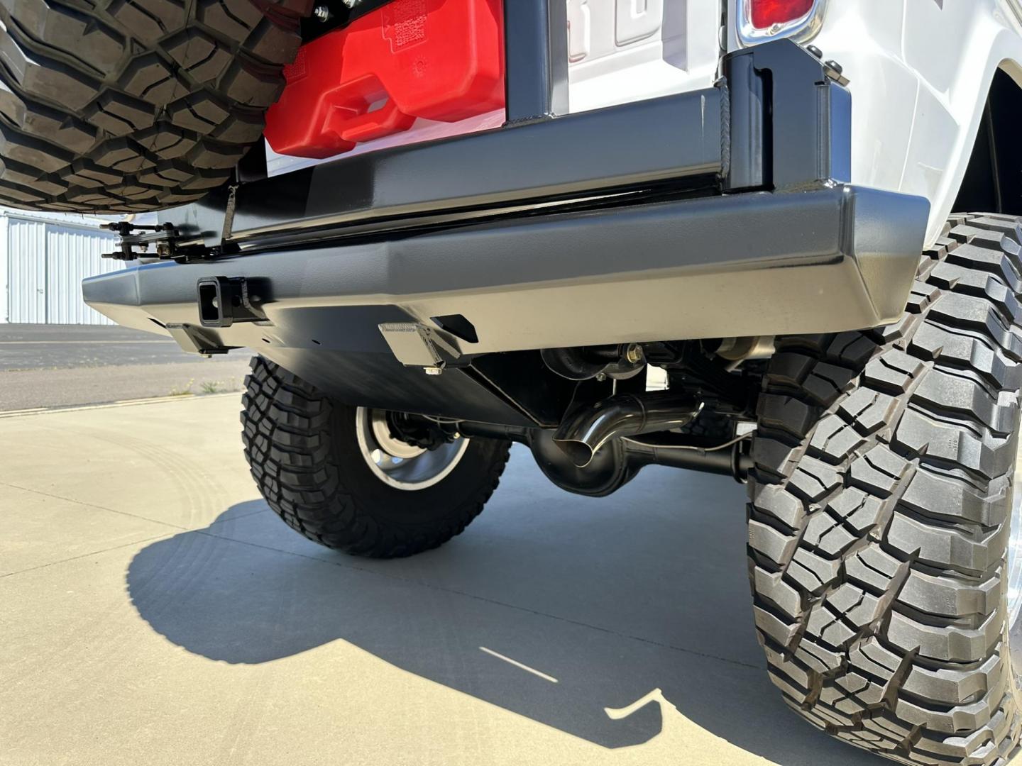 1971 White /Black / Grey Ford Bronco (U15GLK86693) with an 302 engine, np 435 4 speed transmission, located at 2630 Grass Valley Highway, Auburn, CA, 95603, (530) 508-5100, 38.937893, -121.095482 - 1971 FORD BRONCO BUILD CALIFORNIA BRONCO HARD TOP AND NO RUST REBUILT 302 WITH PERFORMANCE CAM, EDELBROCK MANIFOLD, HOLLEY AVENGER 650 CARB & MSD IGNITION NP 435 4 SPEED WITH WILD HORSE BILLET SHIFT EXTENDER DANA 20 WITH WILD HORSE TWIN STICK TRANSFER CASE NEW PAINLESS WIRING HARNESS RHINO LIN - Photo#55