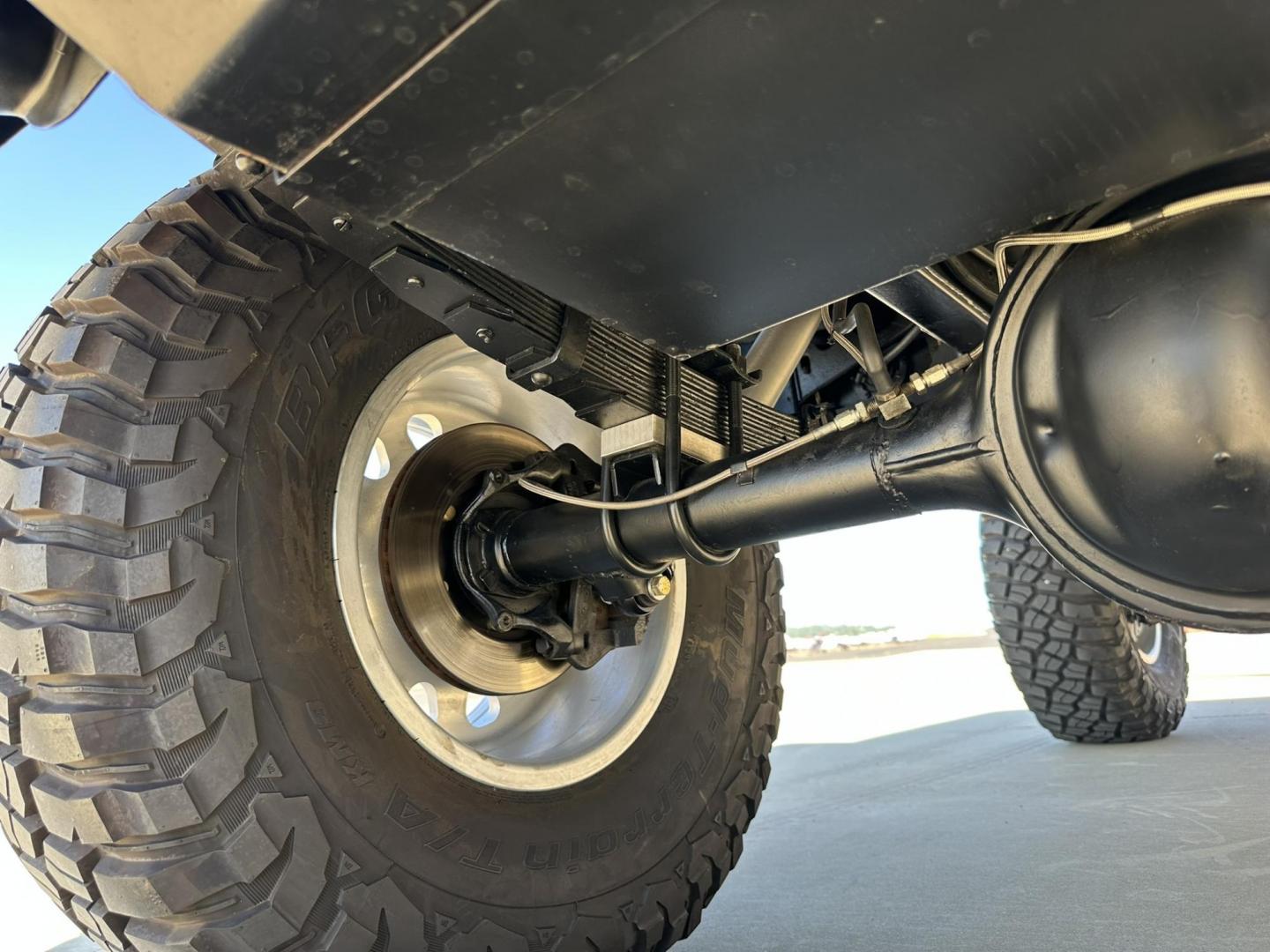 1971 White /Black / Grey Ford Bronco (U15GLK86693) with an 302 engine, np 435 4 speed transmission, located at 2630 Grass Valley Highway, Auburn, CA, 95603, (530) 508-5100, 38.937893, -121.095482 - 1971 FORD BRONCO BUILD CALIFORNIA BRONCO HARD TOP AND NO RUST REBUILT 302 WITH PERFORMANCE CAM, EDELBROCK MANIFOLD, HOLLEY AVENGER 650 CARB & MSD IGNITION NP 435 4 SPEED WITH WILD HORSE BILLET SHIFT EXTENDER DANA 20 WITH WILD HORSE TWIN STICK TRANSFER CASE NEW PAINLESS WIRING HARNESS RHINO LIN - Photo#73