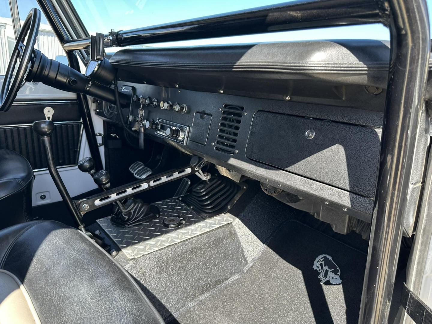 1971 White /Black / Grey Ford Bronco (U15GLK86693) with an 302 engine, np 435 4 speed transmission, located at 2630 Grass Valley Highway, Auburn, CA, 95603, (530) 508-5100, 38.937893, -121.095482 - 1971 FORD BRONCO BUILD CALIFORNIA BRONCO HARD TOP AND NO RUST REBUILT 302 WITH PERFORMANCE CAM, EDELBROCK MANIFOLD, HOLLEY AVENGER 650 CARB & MSD IGNITION NP 435 4 SPEED WITH WILD HORSE BILLET SHIFT EXTENDER DANA 20 WITH WILD HORSE TWIN STICK TRANSFER CASE NEW PAINLESS WIRING HARNESS RHINO LIN - Photo#114