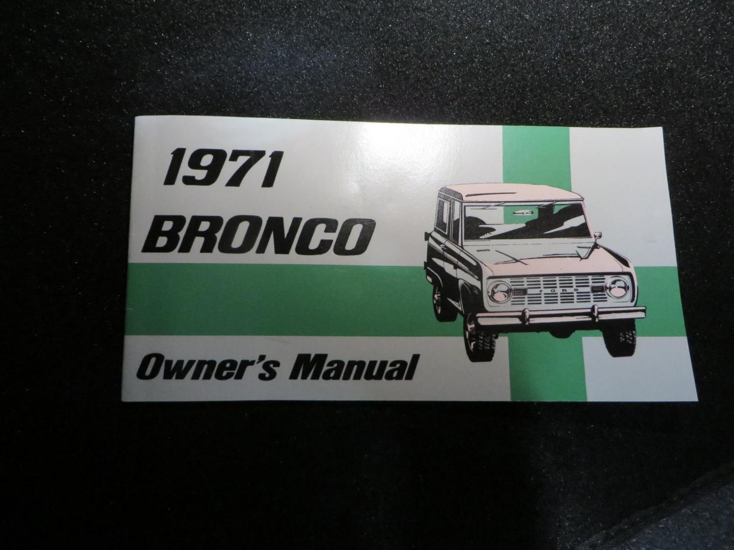 1971 White /Black / Grey Ford Bronco (U15GLK86693) with an 302 engine, np 435 4 speed transmission, located at 2630 Grass Valley Highway, Auburn, CA, 95603, (530) 508-5100, 38.937893, -121.095482 - 1971 FORD BRONCO BUILD CALIFORNIA BRONCO HARD TOP AND NO RUST REBUILT 302 WITH PERFORMANCE CAM, EDELBROCK MANIFOLD, HOLLEY AVENGER 650 CARB & MSD IGNITION NP 435 4 SPEED WITH WILD HORSE BILLET SHIFT EXTENDER DANA 20 WITH WILD HORSE TWIN STICK TRANSFER CASE NEW PAINLESS WIRING HARNESS RHINO LIN - Photo#183