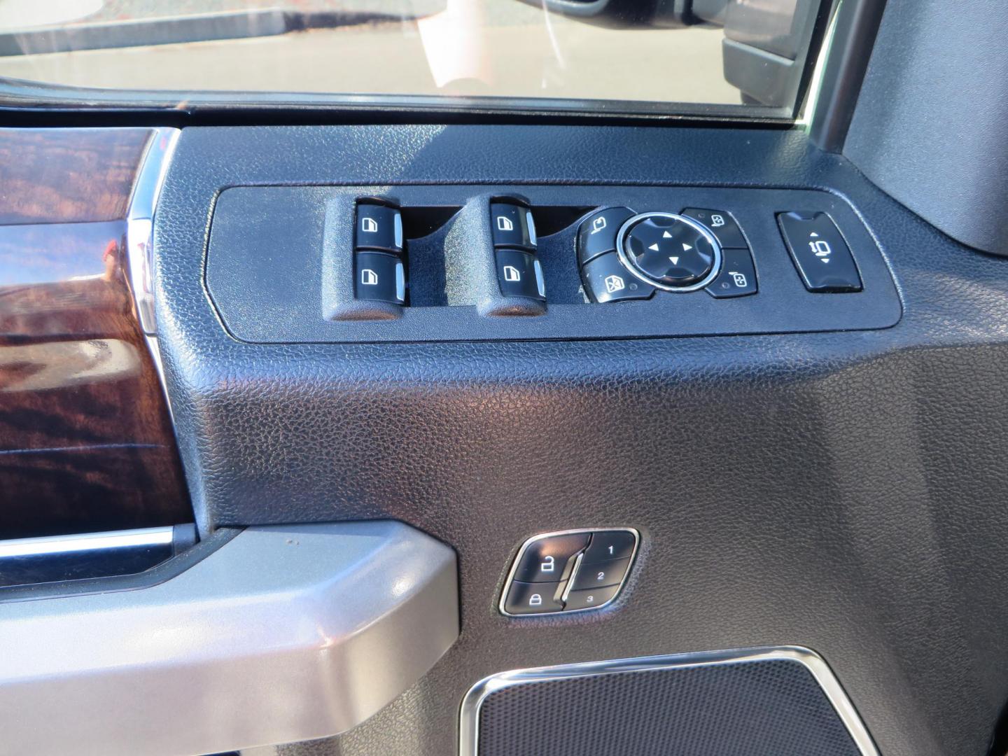 2017 BLACK Ford F-250 SD Platinum Crew Cab Short Bed 4WD (1FT7W2BT0HE) with an 6.7L V8 OHV 16V DIESEL engine, 6A transmission, located at 2630 Grass Valley Highway, Auburn, CA, 95603, (530) 508-5100, 38.937893, -121.095482 - Lifted F-250 featuring a SkyJacker long arm suspension system, Fox 2.5 remote reservoir coilovers, Fox 2.0 rear remote reservoir shocks, Fox dual steering stabilizers, 20" XD wheels, 37" Nitto Ridge Grappler tires, Racer X Mesh Grille, Airlift Air Bags, Painted badges, and window tint. - Photo#26