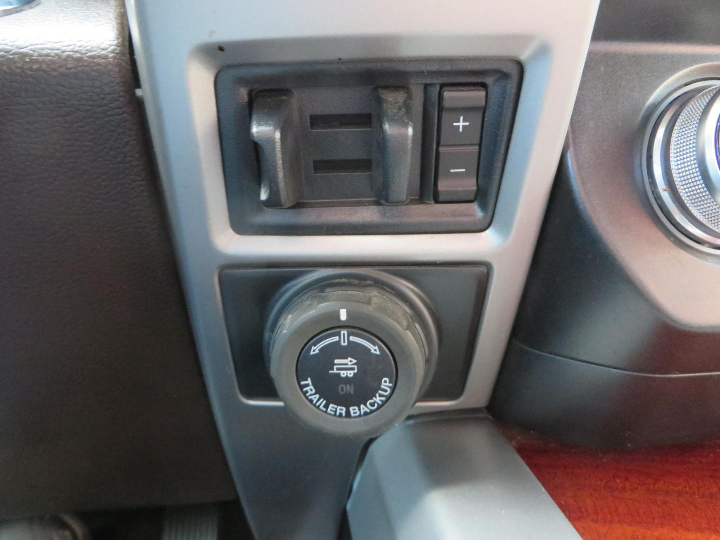 2020 BLACK /BROWN Ford F-350 SD King Ranch Crew Cab Long Bed 4WD (1FT8W3BT7LE) with an 6.7L V8 OHV 16V DIESEL engine, 6A transmission, located at 2630 Grass Valley Highway, Auburn, CA, 95603, (530) 508-5100, 38.937893, -121.095482 - Features a Decked Truck Bed storage system, Better Build toolbox, Bolt cable locks, Bug Defelector, and Weathertech side window deflectors. - Photo#36