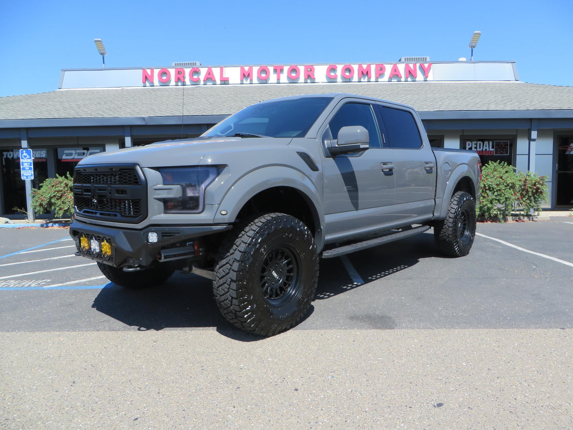 photo of 2018 Ford F-150 Raptor SuperCrew 4WD