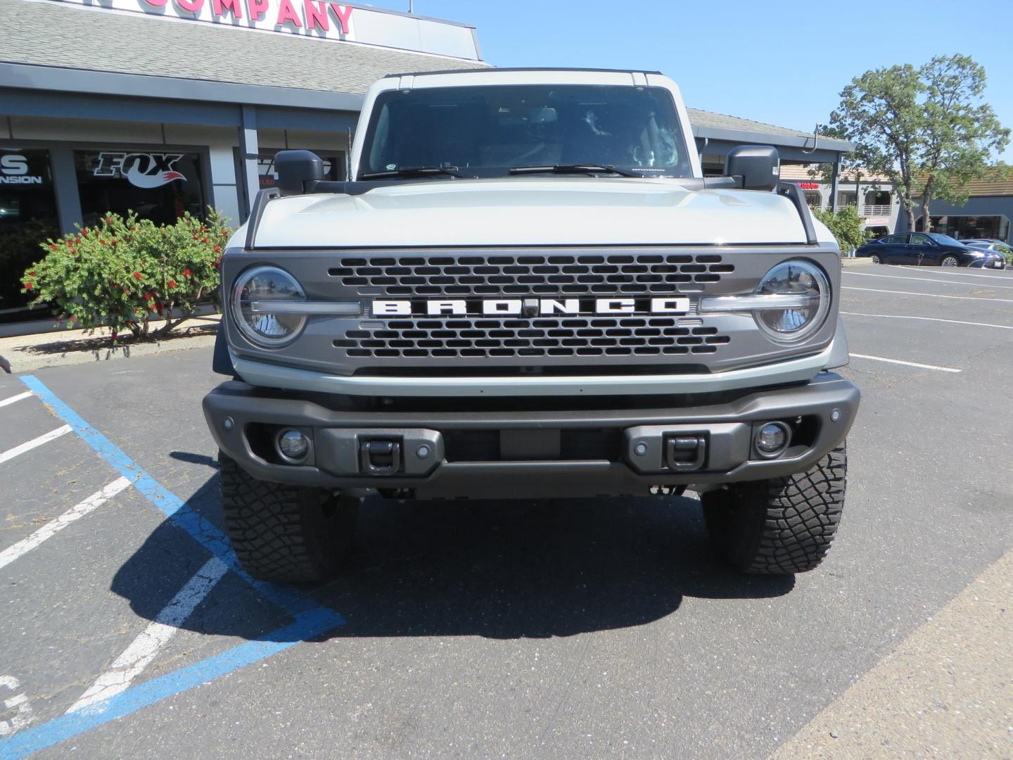 2023 Gray Ford Bronco Badlands 4-Door w/Advanced (1FMEE5DP3PL) with an 2.7L V6 DOHC 24V engine, located at 2630 Grass Valley Highway, Auburn, CA, 95603, (530) 508-5100, 38.937893, -121.095482 - Photo#1