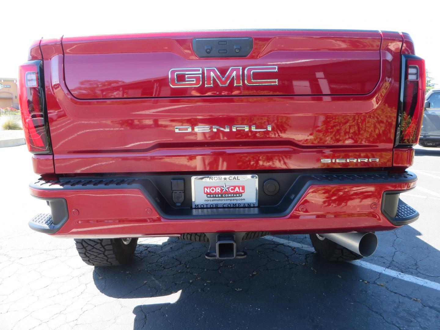 2024 Volcanic Red /Black GMC Sierra 2500HD Denali Crew Cab 4WD SB (1GT49REY6RF) with an 6.6L V8 OHV 16V TURBO DIESEL engine, 6A transmission, located at 2630 Grass Valley Highway, Auburn, CA, 95603, (530) 508-5100, 38.937893, -121.095482 - Denali 2500 featuring a Cognito Level kit, Fox shocks, 20" Fittipaldi FA18 wheels, 35" Nitto Ridge Grappler tires, and a LineX folding tonneau cover. - Photo#17