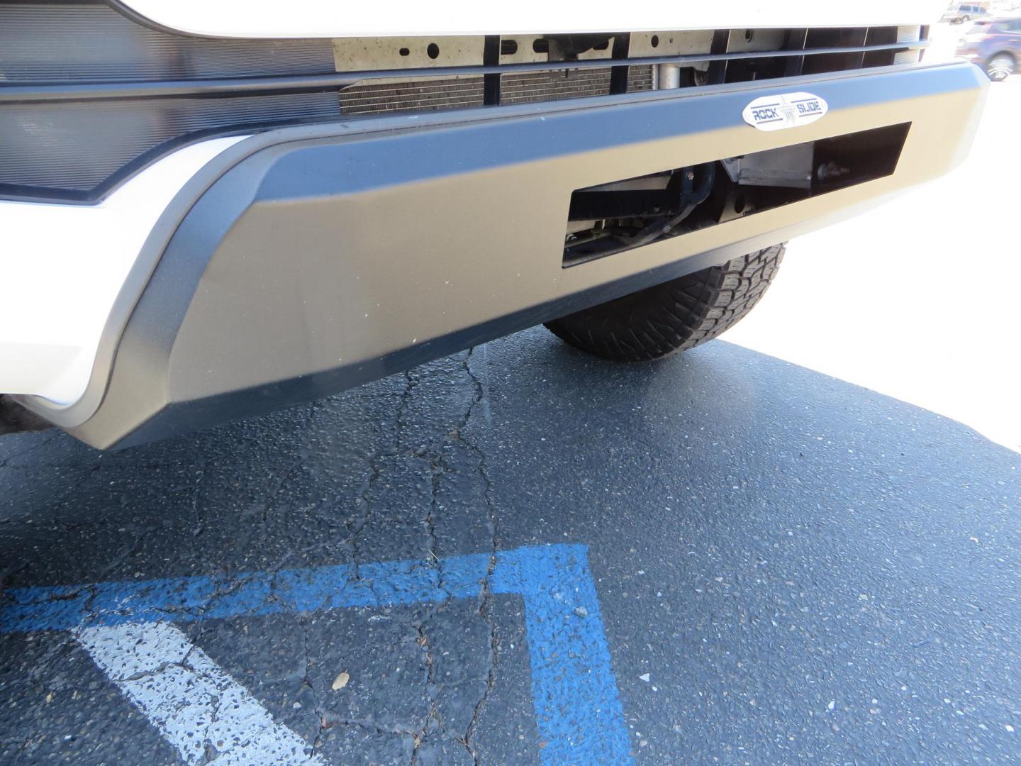 2021 Toyota Tacoma TRD Sport Double Cab Long Bed V6 6AT 4WD (3TYCZ5AN5MT) with an 3.5L V6 DOHC 24V engine, 6A transmission, located at 2630 Grass Valley Highway, Auburn, CA, 95603, (530) 508-5100, 38.937893, -121.095482 - Photo#23