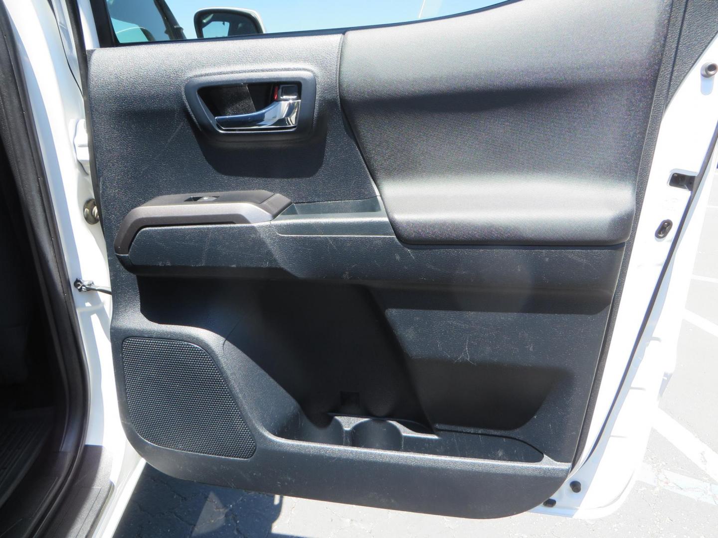 2021 Toyota Tacoma TRD Sport Double Cab Long Bed V6 6AT 4WD (3TYCZ5AN5MT) with an 3.5L V6 DOHC 24V engine, 6A transmission, located at 2630 Grass Valley Highway, Auburn, CA, 95603, (530) 508-5100, 38.937893, -121.095482 - Photo#51