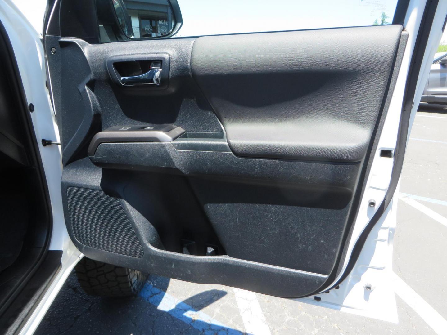 2021 Toyota Tacoma TRD Sport Double Cab Long Bed V6 6AT 4WD (3TYCZ5AN5MT) with an 3.5L V6 DOHC 24V engine, 6A transmission, located at 2630 Grass Valley Highway, Auburn, CA, 95603, (530) 508-5100, 38.937893, -121.095482 - Photo#54