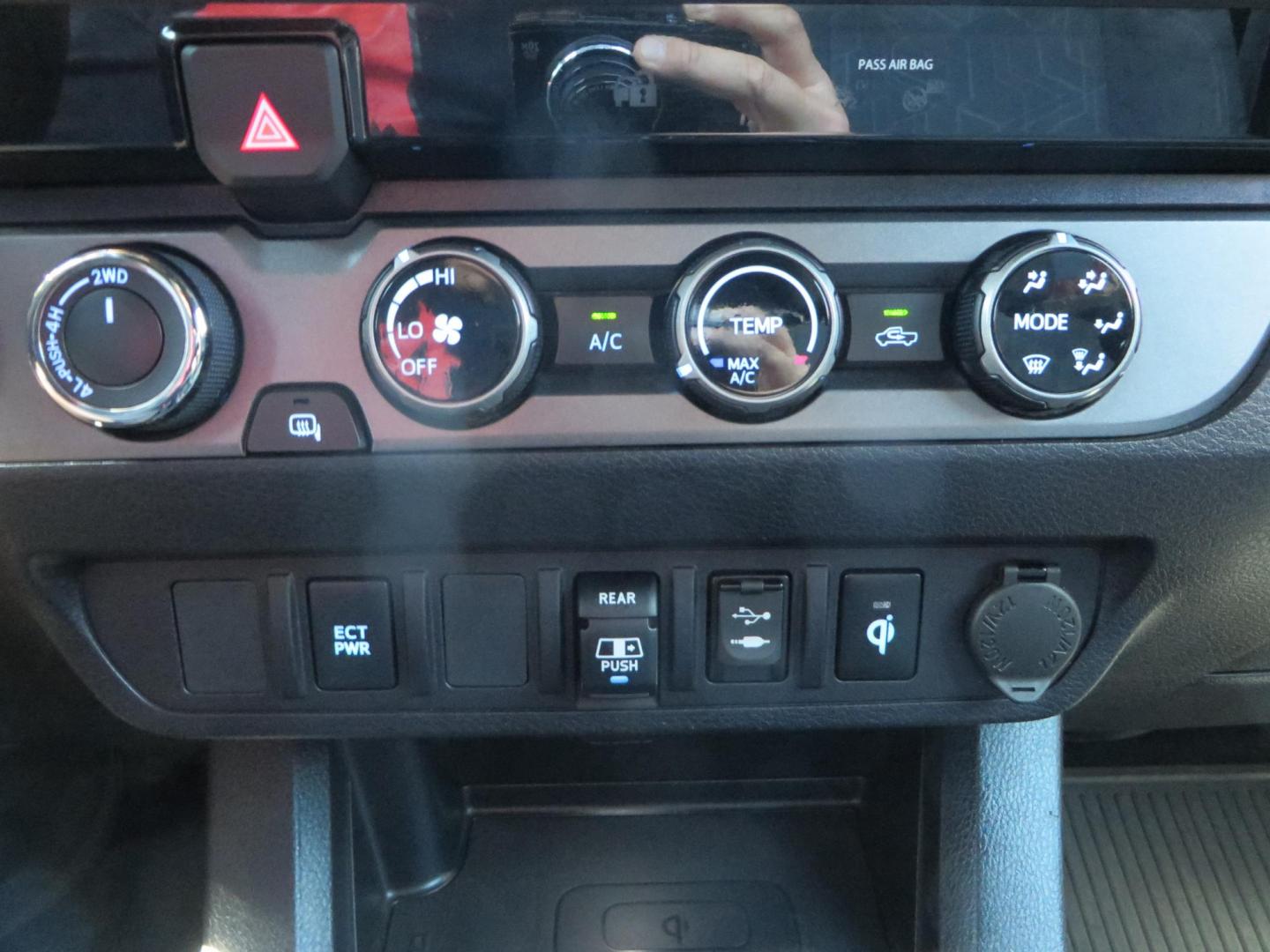 2018 CHARCOAL Toyota Tacoma TRD Sport Double Cab V6 6AT 4WD (3TMCZ5AN1JM) with an 3.6L V6 DOHC 24V engine, 6A transmission, located at 2630 Grass Valley Highway, Auburn, CA, 95603, (530) 508-5100, 38.937893, -121.095482 - Features a level kit, Nitto Terra Grappler G3 tires, TRD exhaust, and window tint. - Photo#24