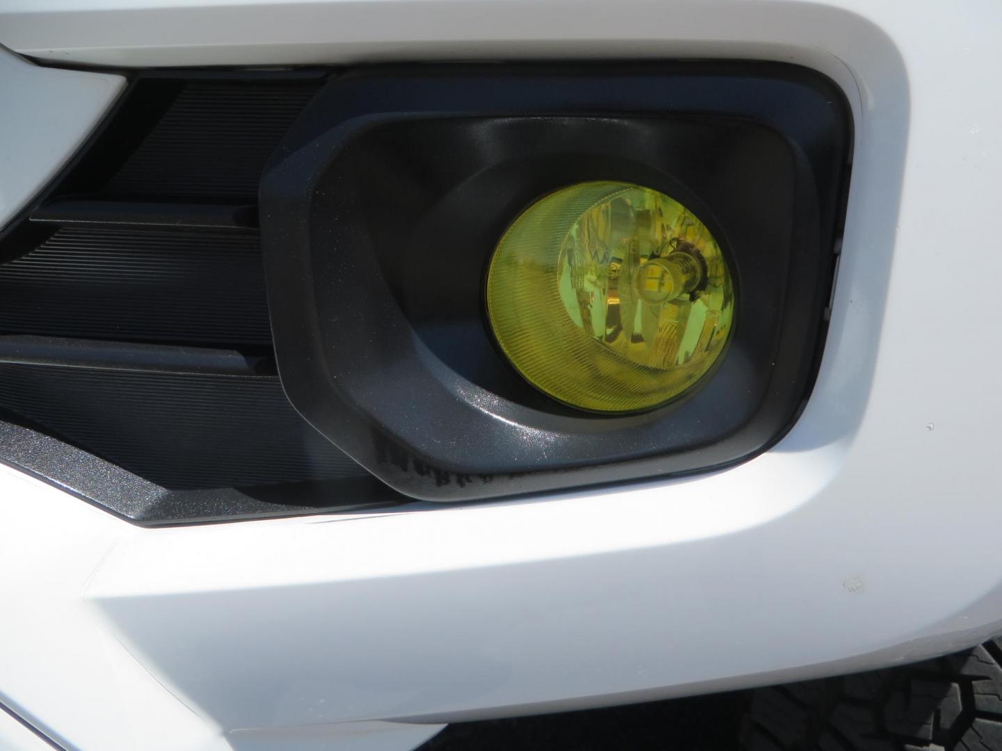 2021 White Toyota Tacoma SR5 Double Cab V6 6AT 4WD (3TMCZ5AN1MM) with an 3.5L V6 DOHC 24V engine, 6A transmission, located at 2630 Grass Valley Highway, Auburn, CA, 95603, (530) 508-5100, 38.937893, -121.095482 - Icon Vehicle Dynamics remote reservoir coilovers & shocks, Icon Upper control arms, 1552 wheels, Toyo AT3 tires, Rock Sliders, Victory 4x4 roof and camper shell rack, Leer Camper shell, Banks Idash. - Photo#22