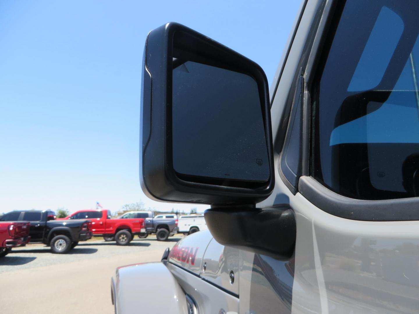 2023 Gray /Black Jeep Wrangler Unlimited Rubicon (1C4HJXFG8PW) with an 3.6L V6 DOHC 24V FFV engine, 6A transmission, located at 2630 Grass Valley Highway, Auburn, CA, 95603, (530) 508-5100, 38.937893, -121.095482 - Features a 3.5" JKS suspension system, Fox shocks, 17" Method Race wheels, 37" Nitto Ridge Grappler tires, N-Fab EPYX running boards, Teraflex HD tire carrier, RC front & rear bumpers with led lights, and window tint. - Photo#17