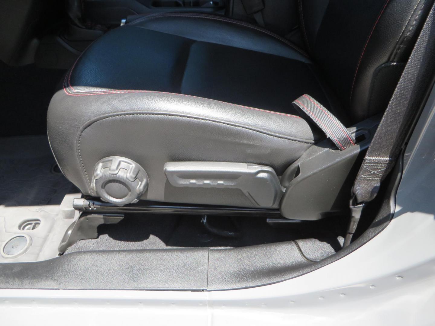 2023 Gray /Black Jeep Wrangler Unlimited Rubicon (1C4HJXFG8PW) with an 3.6L V6 DOHC 24V FFV engine, 6A transmission, located at 2630 Grass Valley Highway, Auburn, CA, 95603, (530) 508-5100, 38.937893, -121.095482 - Features a 3.5" JKS suspension system, Fox shocks, 17" Method Race wheels, 37" Nitto Ridge Grappler tires, N-Fab EPYX running boards, Teraflex HD tire carrier, RC front & rear bumpers with led lights, and window tint. - Photo#24