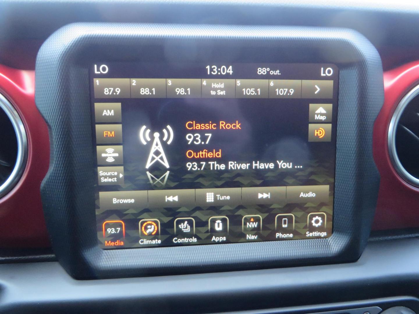2023 Gray /Black Jeep Wrangler Unlimited Rubicon (1C4HJXFG8PW) with an 3.6L V6 DOHC 24V FFV engine, 6A transmission, located at 2630 Grass Valley Highway, Auburn, CA, 95603, (530) 508-5100, 38.937893, -121.095482 - Features a 3.5" JKS suspension system, Fox shocks, 17" Method Race wheels, 37" Nitto Ridge Grappler tires, N-Fab EPYX running boards, Teraflex HD tire carrier, RC front & rear bumpers with led lights, and window tint. - Photo#29