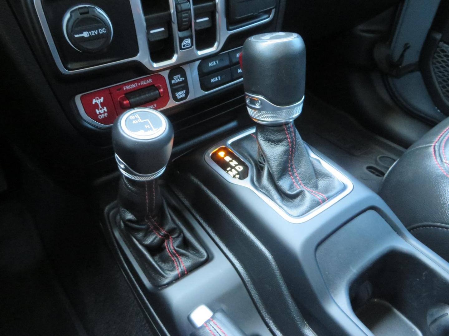 2023 Gray /Black Jeep Wrangler Unlimited Rubicon (1C4HJXFG8PW) with an 3.6L V6 DOHC 24V FFV engine, 6A transmission, located at 2630 Grass Valley Highway, Auburn, CA, 95603, (530) 508-5100, 38.937893, -121.095482 - Features a 3.5" JKS suspension system, Fox shocks, 17" Method Race wheels, 37" Nitto Ridge Grappler tires, N-Fab EPYX running boards, Teraflex HD tire carrier, RC front & rear bumpers with led lights, and window tint. - Photo#34