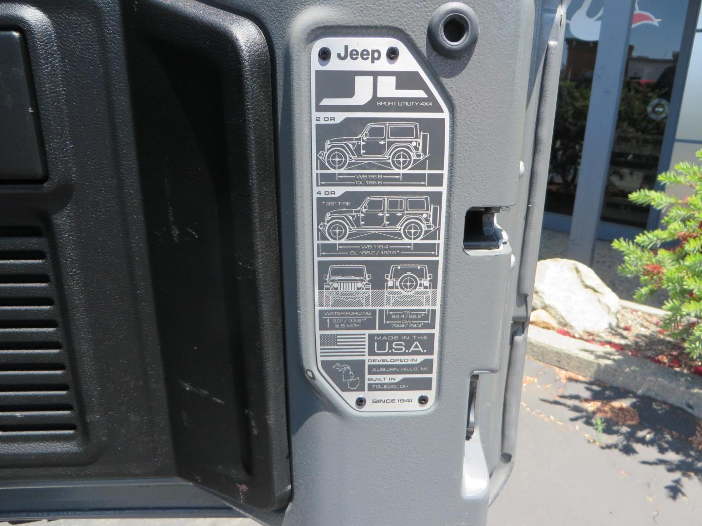 2023 Gray /Black Jeep Wrangler Unlimited Rubicon (1C4HJXFG8PW) with an 3.6L V6 DOHC 24V FFV engine, 6A transmission, located at 2630 Grass Valley Highway, Auburn, CA, 95603, (530) 508-5100, 38.937893, -121.095482 - Features a 3.5" JKS suspension system, Fox shocks, 17" Method Race wheels, 37" Nitto Ridge Grappler tires, N-Fab EPYX running boards, Teraflex HD tire carrier, RC front & rear bumpers with led lights, and window tint. - Photo#66