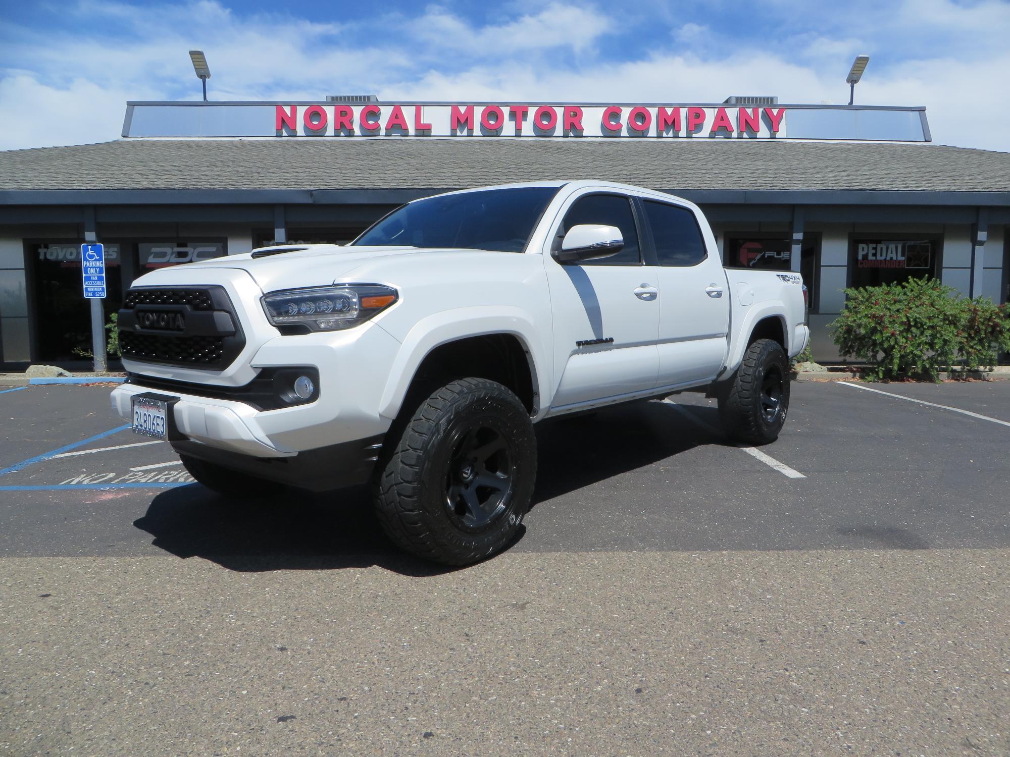 photo of 2021 Toyota Tacoma SR5 Double Cab V6 6AT 4WD