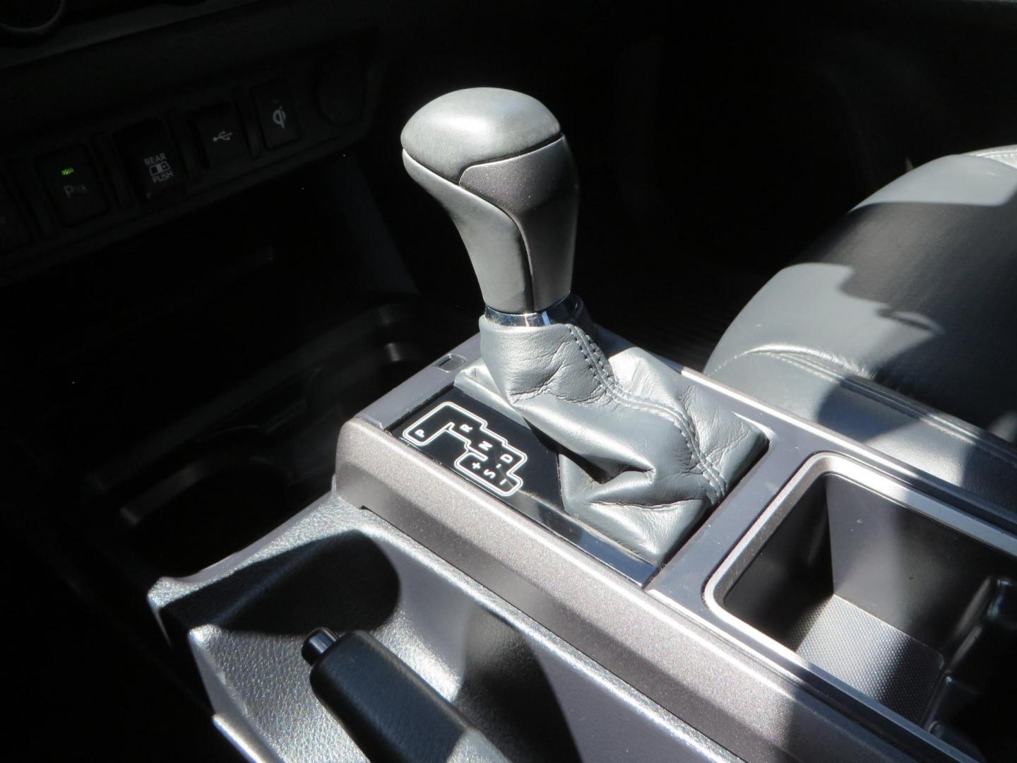 2021 White Toyota Tacoma SR5 Double Cab V6 6AT 4WD (3TYCZ5AN8MT) with an 3.5L V6 DOHC 24V engine, 6A transmission, located at 2630 Grass Valley Highway, Auburn, CA, 95603, (530) 508-5100, 38.937893, -121.095482 - Leveled Tacoma sitting on 18" Fuel wheels, Toyo RT tires, Bakflip bed cover, and window tint. - Photo#28