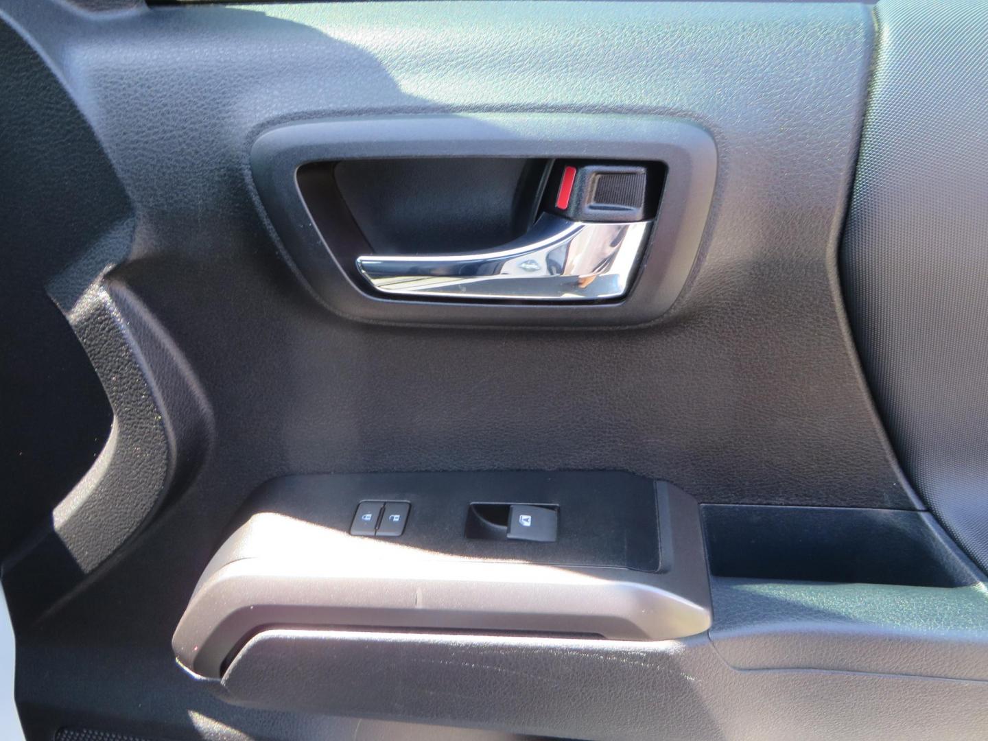 2021 White Toyota Tacoma SR5 Double Cab V6 6AT 4WD (3TYCZ5AN8MT) with an 3.5L V6 DOHC 24V engine, 6A transmission, located at 2630 Grass Valley Highway, Auburn, CA, 95603, (530) 508-5100, 38.937893, -121.095482 - Leveled Tacoma sitting on 18" Fuel wheels, Toyo RT tires, Bakflip bed cover, and window tint. - Photo#42