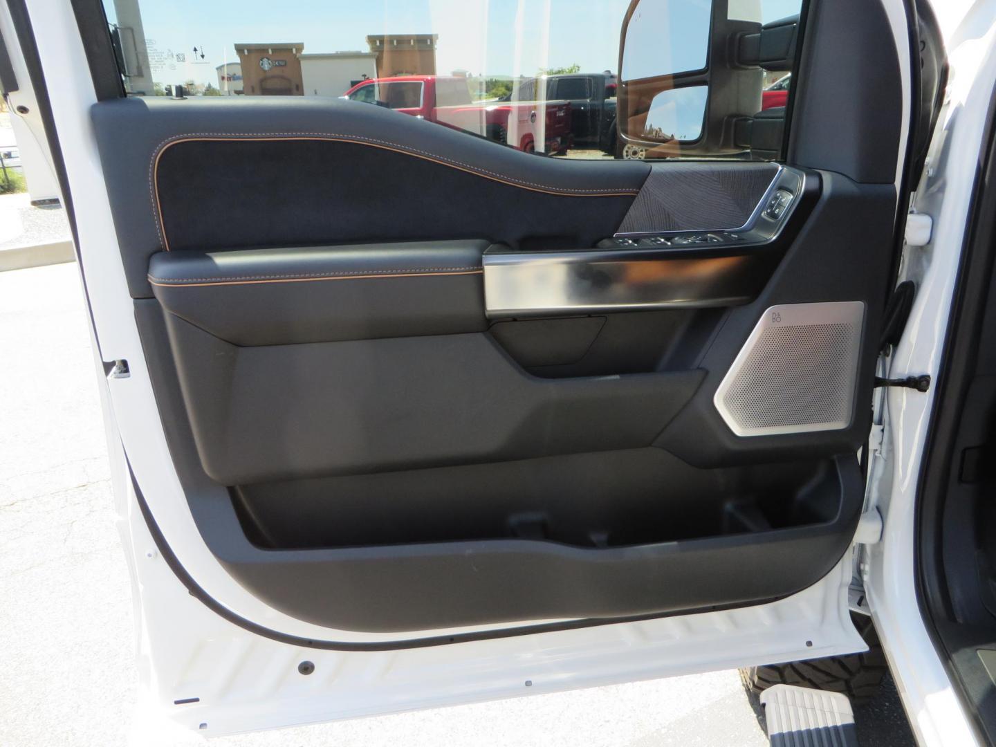 2024 White Ford F-250 SD Platinum Crew Cab 4WD (1FT8W2BM0RE) with an 6.7L V8 OHV 16V DIESEL engine, 6A transmission, located at 2630 Grass Valley Highway, Auburn, CA, 95603, (530) 508-5100, 38.937893, -121.095482 - Our Shop truck is ready for a new home. We installed a Carli 3.5" E-Venture suspension system, Torsion Sway Bar, Full Progressive Spring pack, Leaf Spring Shackles, Adjustable Radius Arms, High & Low Mount Steering Stabilizers, Long Travel Air Bags, Logiq HD2 Air compressor, Logiq Air Tank with chuc - Photo#41