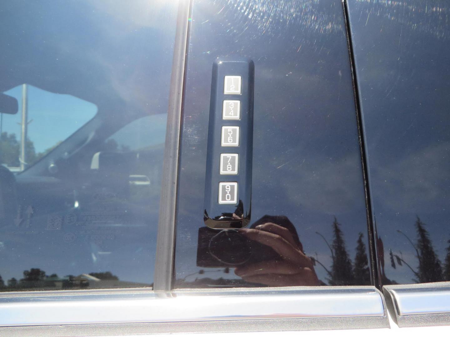 2024 White Ford F-250 SD Platinum Crew Cab 4WD (1FT8W2BM0RE) with an 6.7L V8 OHV 16V DIESEL engine, 6A transmission, located at 2630 Grass Valley Highway, Auburn, CA, 95603, (530) 508-5100, 38.937893, -121.095482 - Our Shop truck is ready for a new home. We installed a Carli 3.5" E-Venture suspension system, Torsion Sway Bar, Full Progressive Spring pack, Leaf Spring Shackles, Adjustable Radius Arms, High & Low Mount Steering Stabilizers, Long Travel Air Bags, Logiq HD2 Air compressor, Logiq Air Tank with chuc - Photo#39