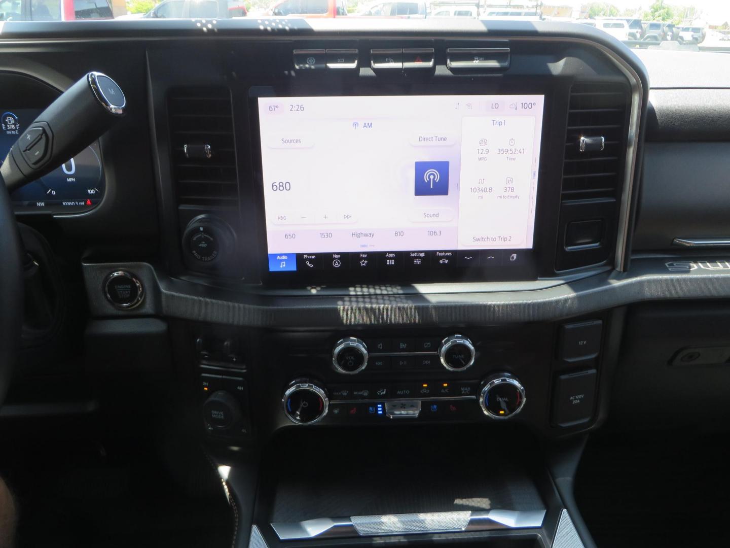 2024 White Ford F-250 SD Platinum Crew Cab 4WD (1FT8W2BM0RE) with an 6.7L V8 OHV 16V DIESEL engine, 6A transmission, located at 2630 Grass Valley Highway, Auburn, CA, 95603, (530) 508-5100, 38.937893, -121.095482 - Our Shop truck is ready for a new home. We installed a Carli 3.5" E-Venture suspension system, Torsion Sway Bar, Full Progressive Spring pack, Leaf Spring Shackles, Adjustable Radius Arms, High & Low Mount Steering Stabilizers, Long Travel Air Bags, Logiq HD2 Air compressor, Logiq Air Tank with chuc - Photo#53