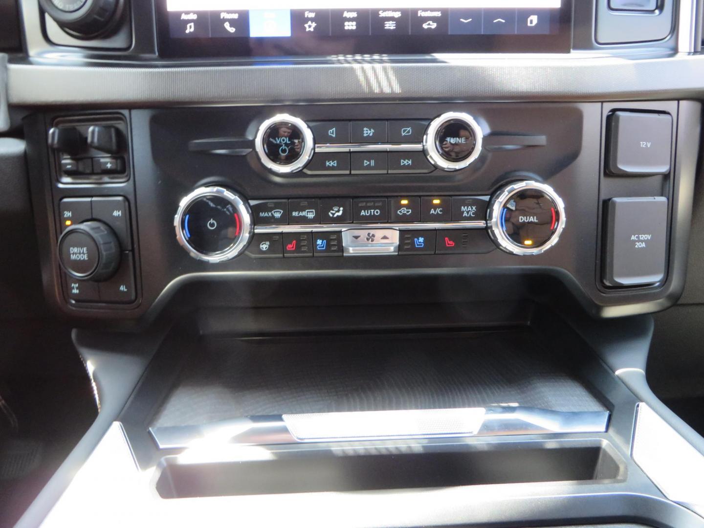 2024 White Ford F-250 SD Platinum Crew Cab 4WD (1FT8W2BM0RE) with an 6.7L V8 OHV 16V DIESEL engine, 6A transmission, located at 2630 Grass Valley Highway, Auburn, CA, 95603, (530) 508-5100, 38.937893, -121.095482 - Our Shop truck is ready for a new home. We installed a Carli 3.5" E-Venture suspension system, Torsion Sway Bar, Full Progressive Spring pack, Leaf Spring Shackles, Adjustable Radius Arms, High & Low Mount Steering Stabilizers, Long Travel Air Bags, Logiq HD2 Air compressor, Logiq Air Tank with chuc - Photo#57