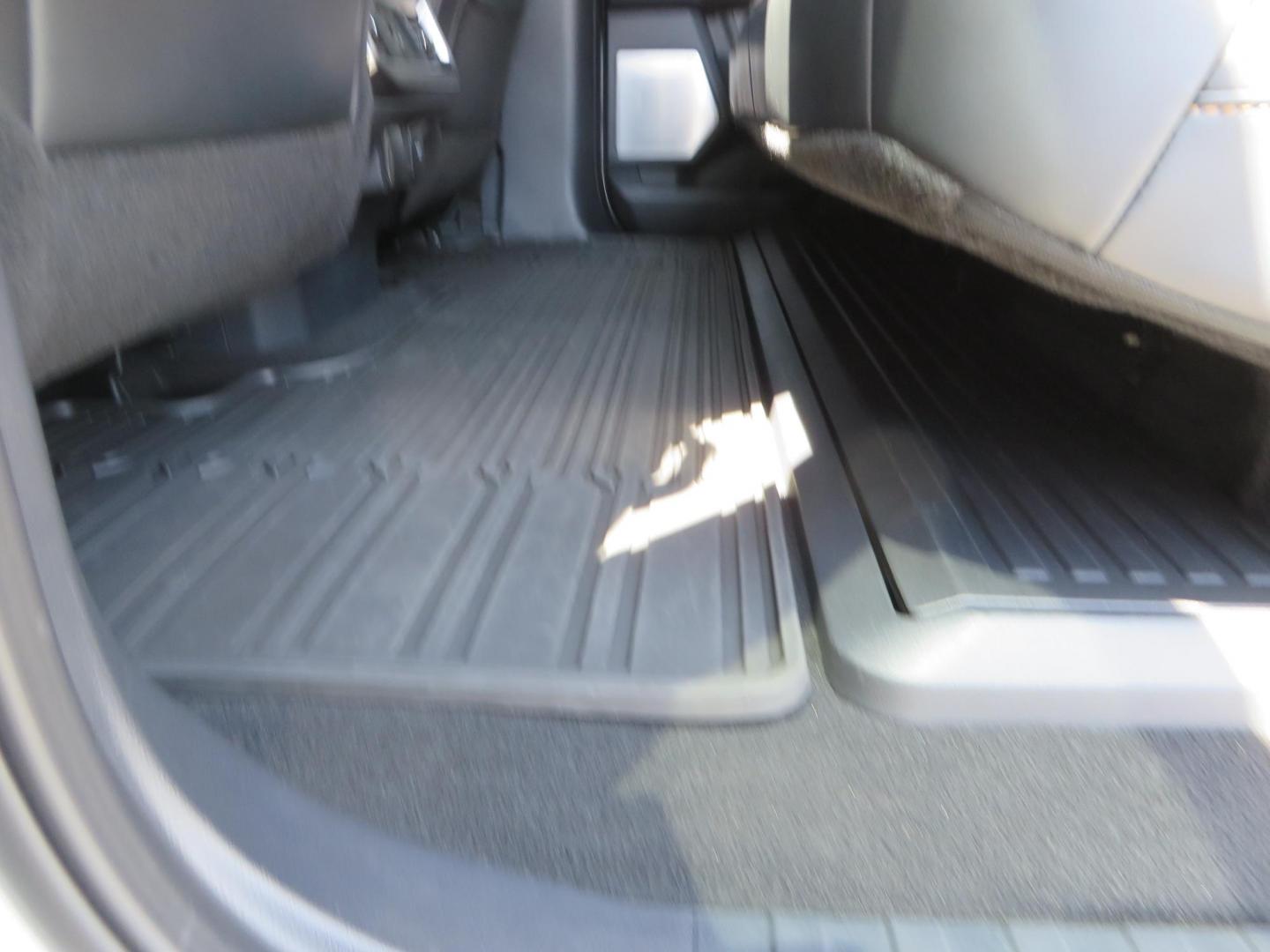 2024 White Ford F-250 SD Platinum Crew Cab 4WD (1FT8W2BM0RE) with an 6.7L V8 OHV 16V DIESEL engine, 6A transmission, located at 2630 Grass Valley Highway, Auburn, CA, 95603, (530) 508-5100, 38.937893, -121.095482 - Our Shop truck is ready for a new home. We installed a Carli 3.5" E-Venture suspension system, Torsion Sway Bar, Full Progressive Spring pack, Leaf Spring Shackles, Adjustable Radius Arms, High & Low Mount Steering Stabilizers, Long Travel Air Bags, Logiq HD2 Air compressor, Logiq Air Tank with chuc - Photo#79