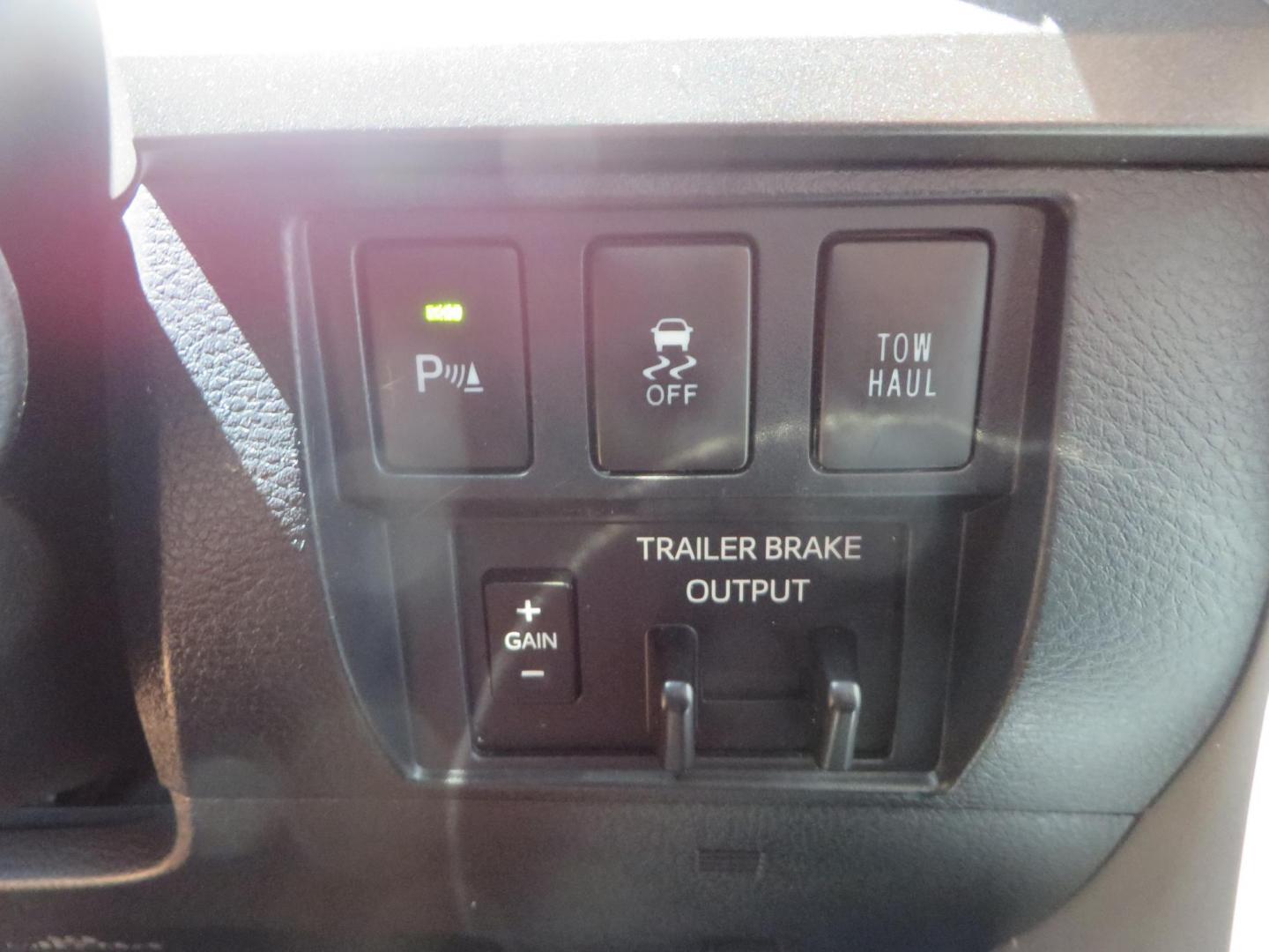2018 Gray /Black Toyota Tundra SR5 5.7L V8 CrewMax 4WD (5TFDY5F15JX) with an 5.7L V8 DOHC 32V engine, 6A transmission, located at 2630 Grass Valley Highway, Auburn, CA, 95603, (530) 508-5100, 38.937893, -121.095482 - Lifted Tundra sitting on a Pro Comp 6" Lift kit, 37" Nitto Ridge Grappler tires, 20" Fuel Recoil wheels, N-Fab running boards, Grille Mounted Light Bar, Bilstein 5100 rear shocks, TRD dual exhaust, Fender Flarew, and window tint. - Photo#31