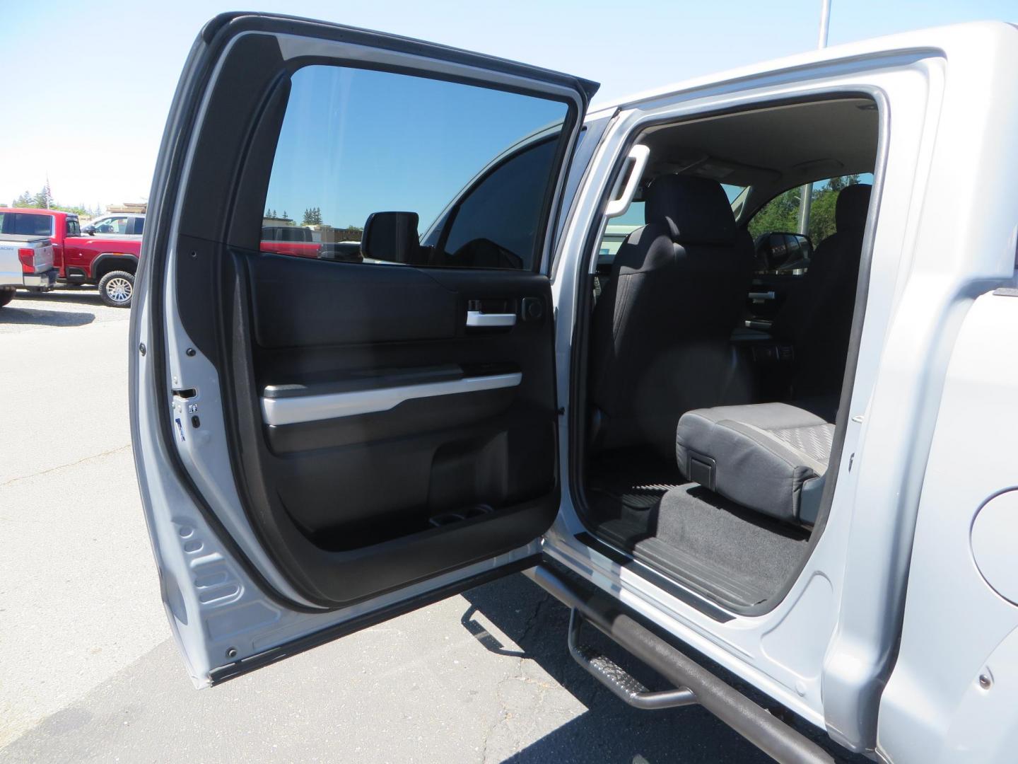 2018 Gray /Black Toyota Tundra SR5 5.7L V8 CrewMax 4WD (5TFDY5F15JX) with an 5.7L V8 DOHC 32V engine, 6A transmission, located at 2630 Grass Valley Highway, Auburn, CA, 95603, (530) 508-5100, 38.937893, -121.095482 - Lifted Tundra sitting on a Pro Comp 6" Lift kit, 37" Nitto Ridge Grappler tires, 20" Fuel Recoil wheels, N-Fab running boards, Grille Mounted Light Bar, Bilstein 5100 rear shocks, TRD dual exhaust, Fender Flarew, and window tint. - Photo#36