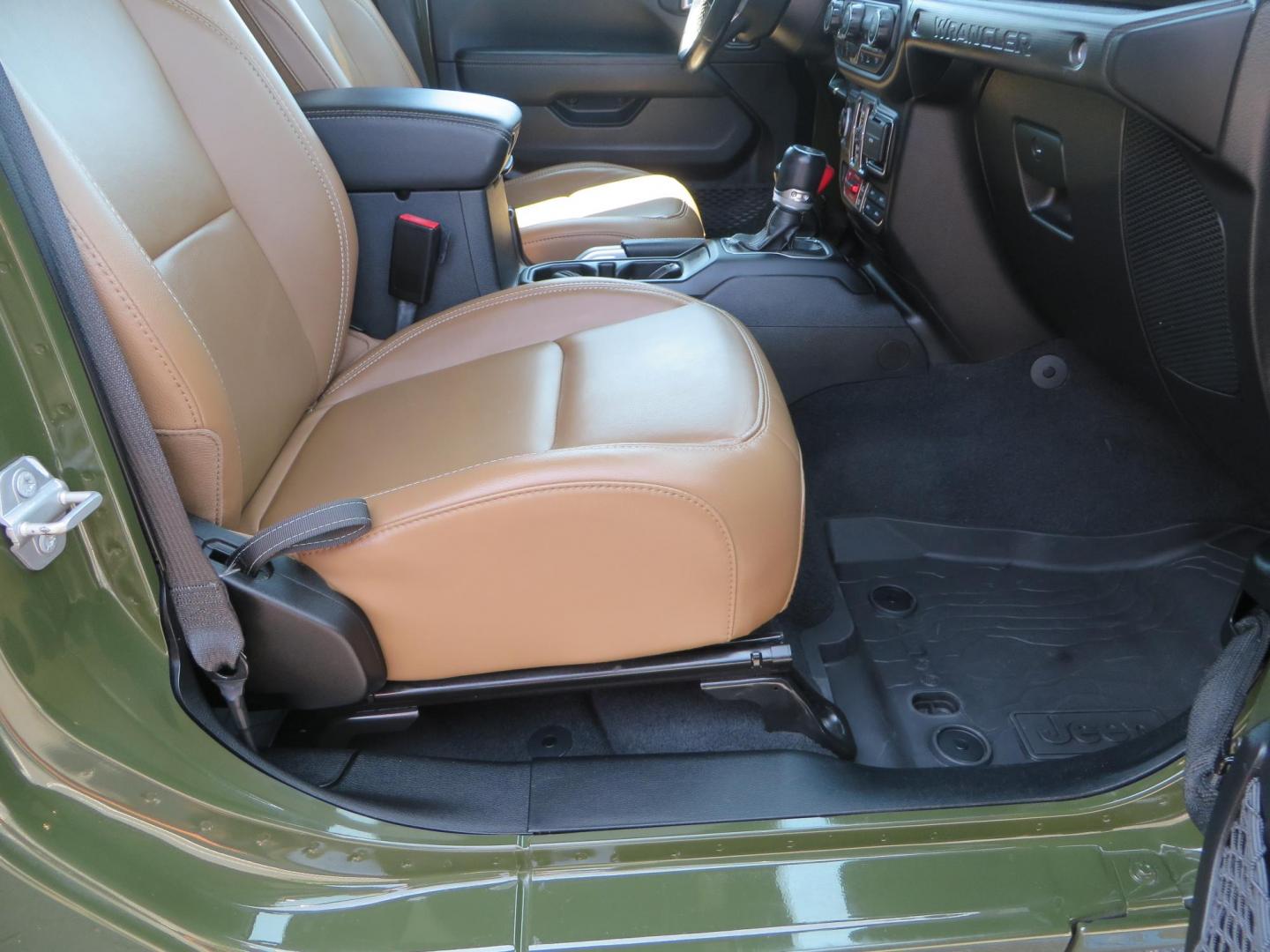 2021 Green Jeep Wrangler Unlimited Rubicon (1C4JJXFM1MW) with an 3.0L V6 DOHC 24V TURBO DIESEL engine, 6A transmission, located at 2630 Grass Valley Highway, Auburn, CA, 95603, (530) 508-5100, 38.937893, -121.095482 - Mopar lifted Diesel Rubicon with Fox shocks, HD tire carrier, Amp Power steps, Roof Rack, and color matched simulated beadlock rings. - Photo#55