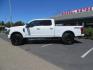 2022 White /BLACK Ford F-350 SD Platinum Crew Cab 4WD (1FT8W3BT2NE) with an 6.7L V8 OHV 16V DIESEL engine, 6A transmission, located at 2630 Grass Valley Highway, Auburn, CA, 95603, (530) 508-5100, 38.937893, -121.095482 - Features a BDS 2" level kit, Fox shocks, 18" Method MR323 wheels, 37" Toyo RT Pro tires, UWS tool box, folding bedcover. - Photo#1