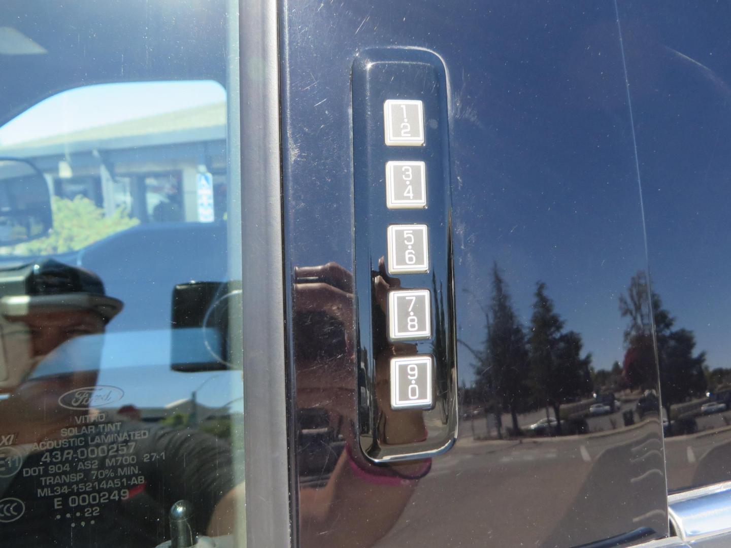 2022 White /BLACK Ford F-350 SD Platinum Crew Cab 4WD (1FT8W3BT2NE) with an 6.7L V8 OHV 16V DIESEL engine, 6A transmission, located at 2630 Grass Valley Highway, Auburn, CA, 95603, (530) 508-5100, 38.937893, -121.095482 - Features a BDS 2" level kit, Fox shocks, 18" Method MR323 wheels, 37" Toyo RT Pro tires, UWS tool box, folding bedcover. - Photo#17
