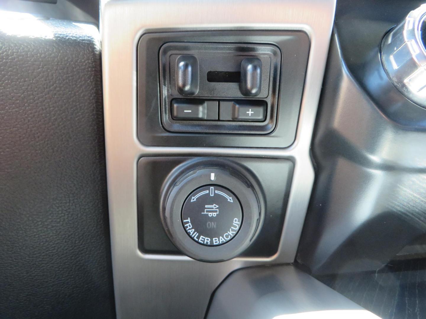 2022 White /BLACK Ford F-350 SD Platinum Crew Cab 4WD (1FT8W3BT2NE) with an 6.7L V8 OHV 16V DIESEL engine, 6A transmission, located at 2630 Grass Valley Highway, Auburn, CA, 95603, (530) 508-5100, 38.937893, -121.095482 - Features a BDS 2" level kit, Fox shocks, 18" Method MR323 wheels, 37" Toyo RT Pro tires, UWS tool box, folding bedcover. - Photo#38