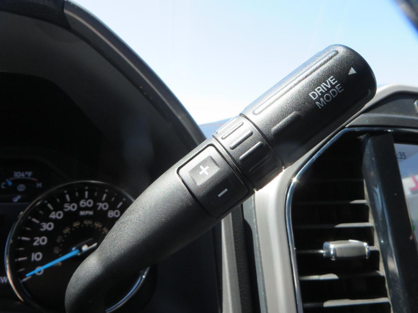 2022 White /BLACK Ford F-350 SD Platinum Crew Cab 4WD (1FT8W3BT2NE) with an 6.7L V8 OHV 16V DIESEL engine, 6A transmission, located at 2630 Grass Valley Highway, Auburn, CA, 95603, (530) 508-5100, 38.937893, -121.095482 - Features a BDS 2" level kit, Fox shocks, 18" Method MR323 wheels, 37" Toyo RT Pro tires, UWS tool box, folding bedcover. - Photo#40