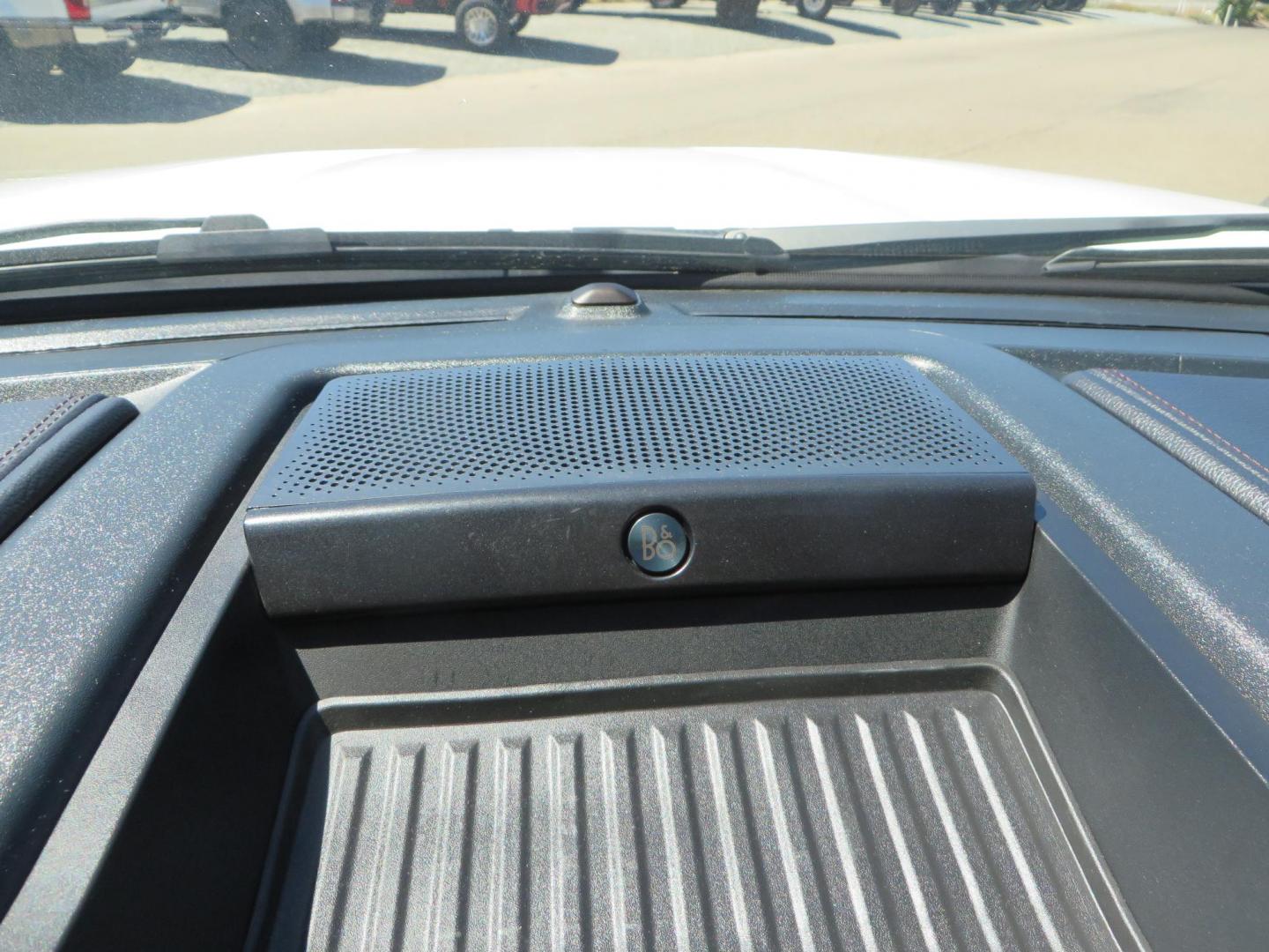 2022 White /BLACK Ford F-350 SD Platinum Crew Cab 4WD (1FT8W3BT2NE) with an 6.7L V8 OHV 16V DIESEL engine, 6A transmission, located at 2630 Grass Valley Highway, Auburn, CA, 95603, (530) 508-5100, 38.937893, -121.095482 - Features a BDS 2" level kit, Fox shocks, 18" Method MR323 wheels, 37" Toyo RT Pro tires, UWS tool box, folding bedcover. - Photo#41