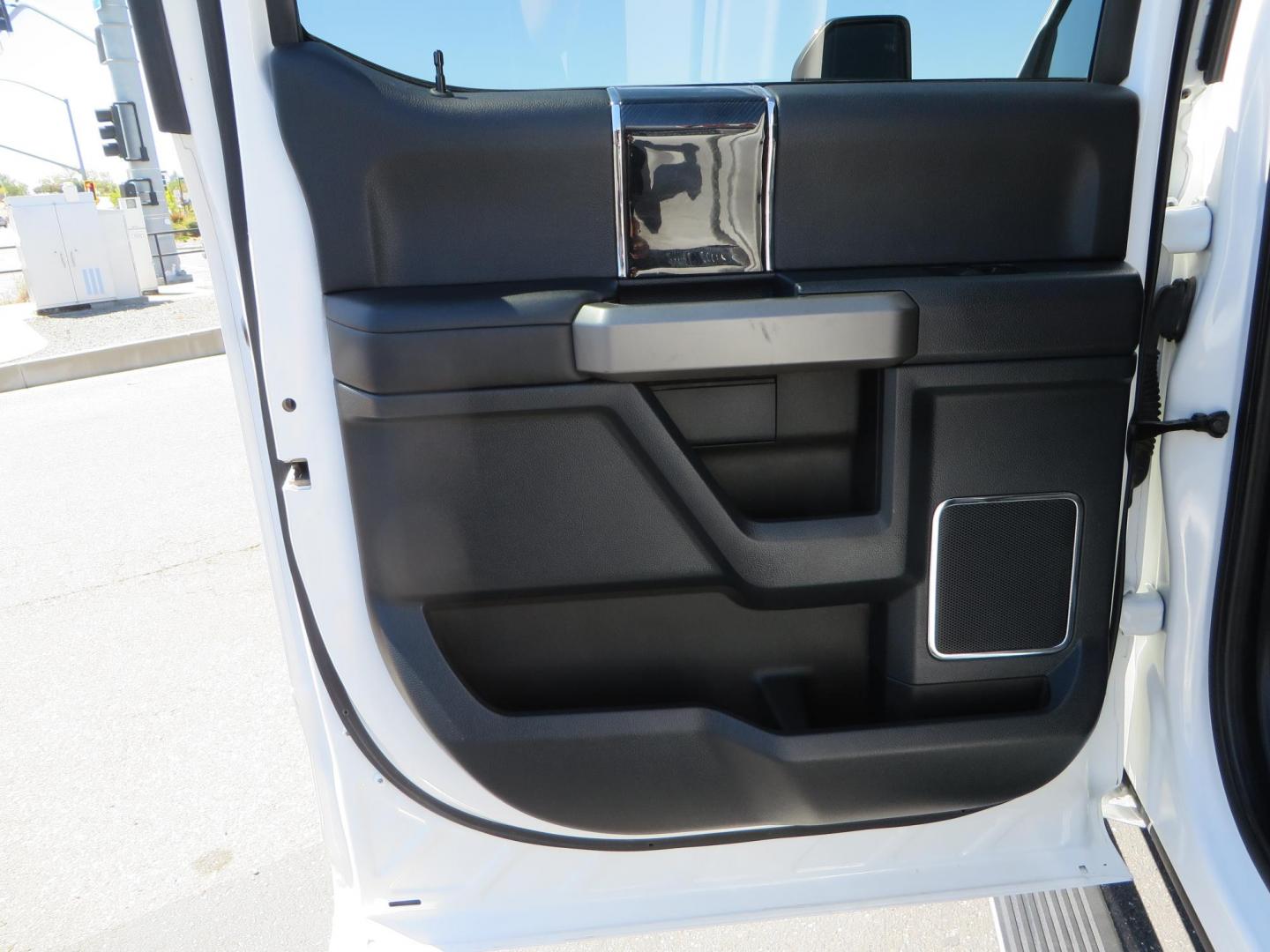 2022 White /BLACK Ford F-350 SD Platinum Crew Cab 4WD (1FT8W3BT2NE) with an 6.7L V8 OHV 16V DIESEL engine, 6A transmission, located at 2630 Grass Valley Highway, Auburn, CA, 95603, (530) 508-5100, 38.937893, -121.095482 - Features a BDS 2" level kit, Fox shocks, 18" Method MR323 wheels, 37" Toyo RT Pro tires, UWS tool box, folding bedcover. - Photo#50