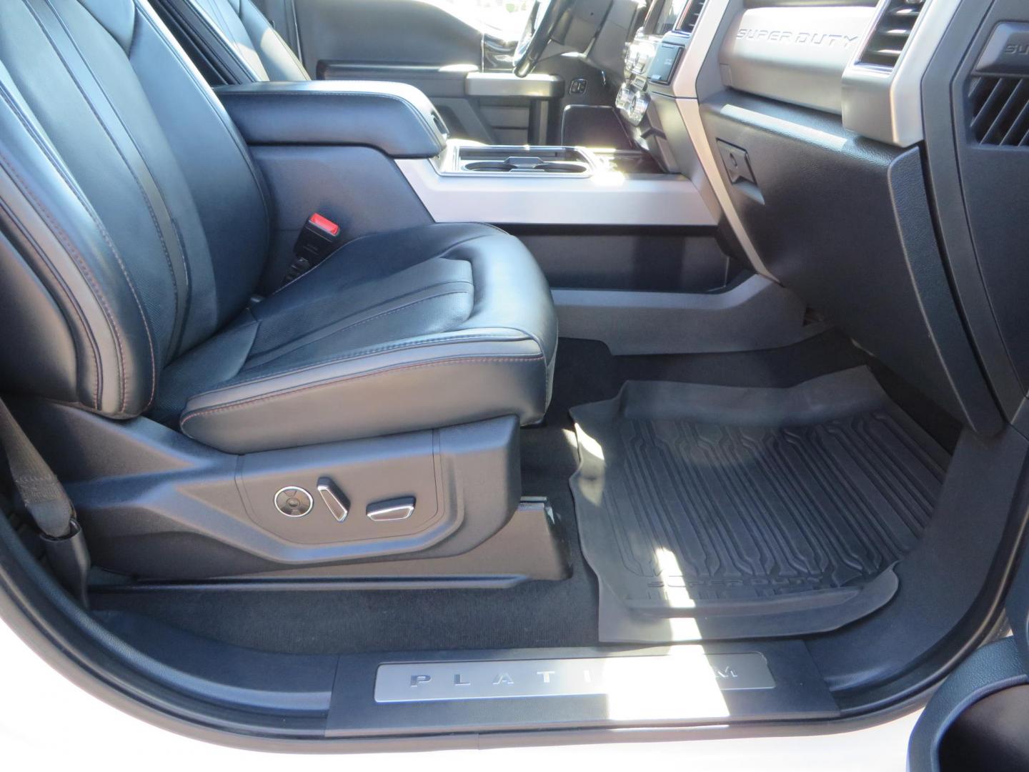2022 White /BLACK Ford F-350 SD Platinum Crew Cab 4WD (1FT8W3BT2NE) with an 6.7L V8 OHV 16V DIESEL engine, 6A transmission, located at 2630 Grass Valley Highway, Auburn, CA, 95603, (530) 508-5100, 38.937893, -121.095482 - Features a BDS 2" level kit, Fox shocks, 18" Method MR323 wheels, 37" Toyo RT Pro tires, UWS tool box, folding bedcover. - Photo#62