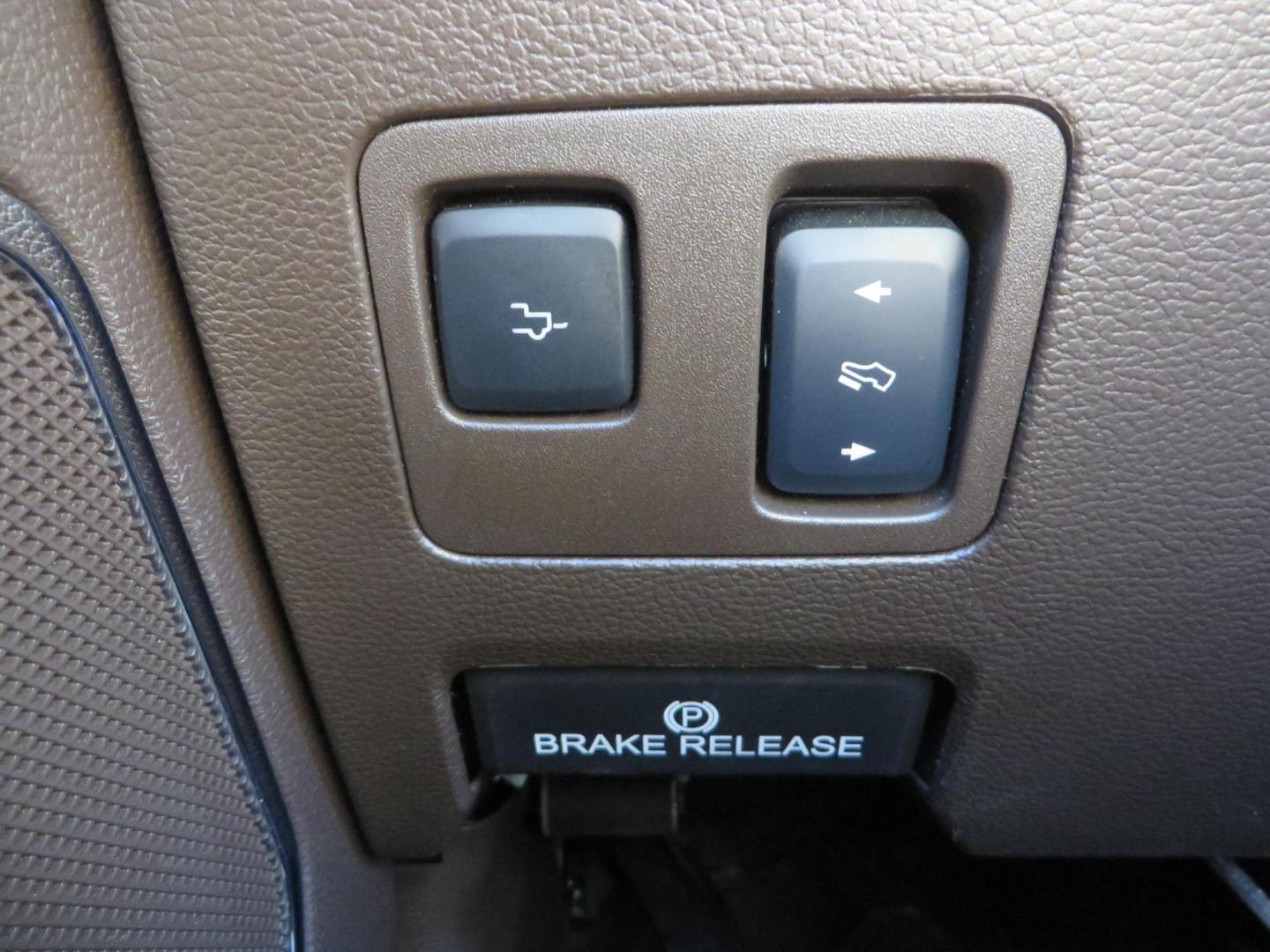 2017 BLACK /Brown Ford F-250 SD King Ranch Crew Cab 4WD (1FT7W2BT5HE) with an 6.7L V8 OHV 16V DIESEL engine, 6A transmission, located at 2630 Grass Valley Highway, Auburn, CA, 95603, (530) 508-5100, 38.937893, -121.095482 - Monster Superduty sitting on an 8" BDS long arm Fox 2.5 Coilover suspension system, Fox 2.0 shocks, Fox dual steering stabilizers, 22" Specialty Forged wheels, 40" Toyo MT tires, Undercover Ultraflex tonneau cover, 15" Drop Gen-Y hitch, and window tint. - Photo#53